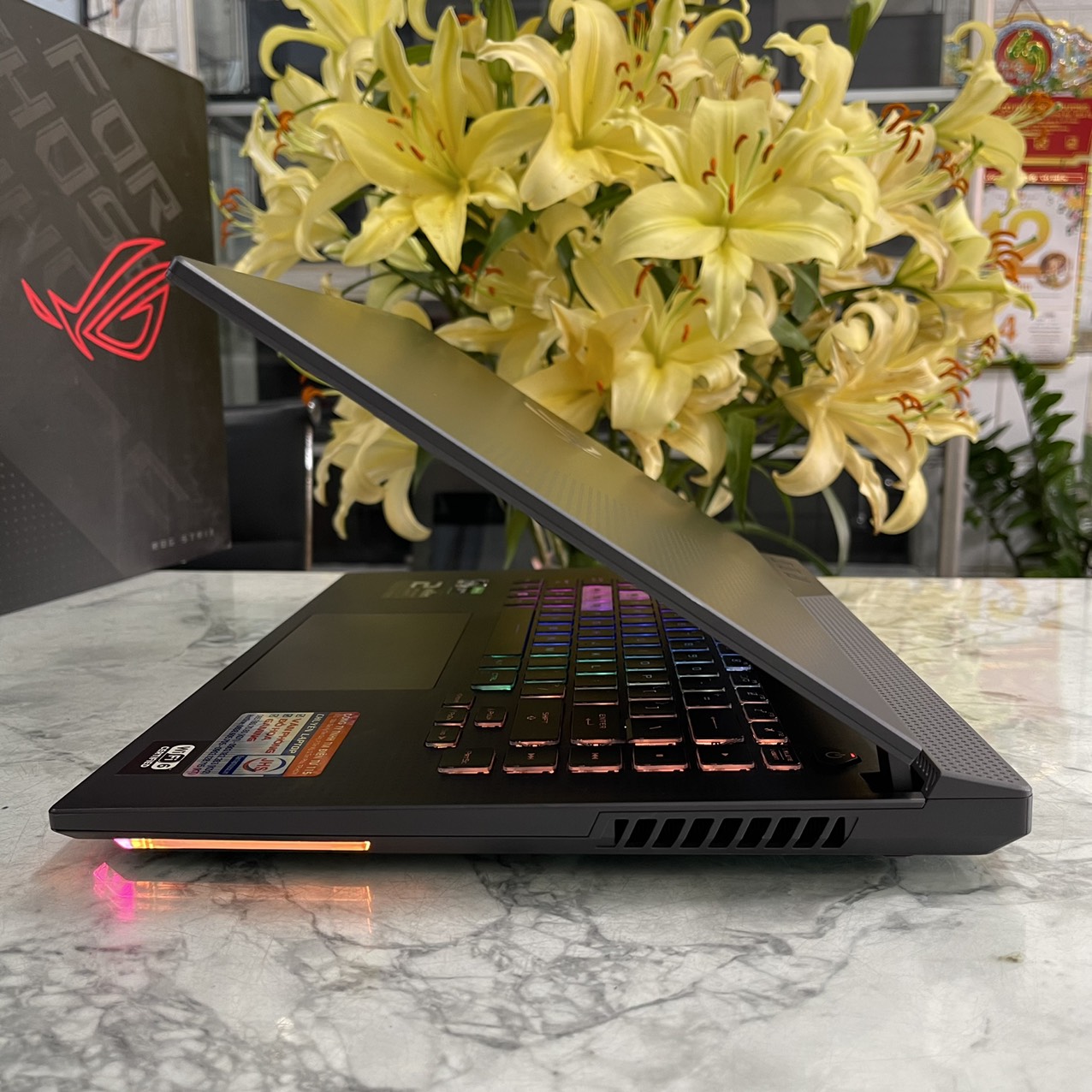  Asus ROG Strix G15 G513IH Ryzen 7-4800H RAM  16Gb SSD 512gb GTX 1650 4GB MÀN HÌNH : 15.6 FHD IPS 144Hz