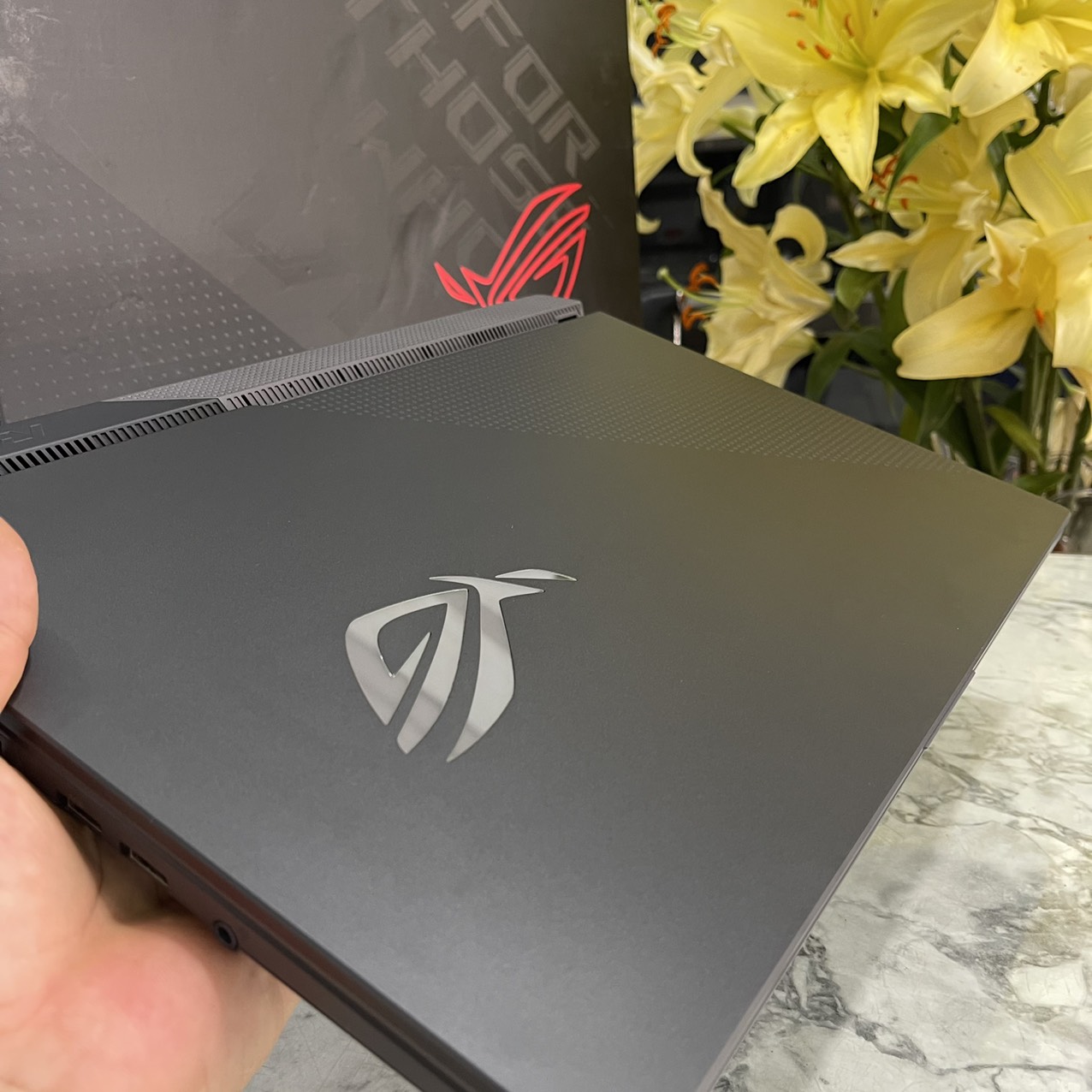  Asus ROG Strix G15 G513IH Ryzen 7-4800H RAM  16Gb SSD 512gb GTX 1650 4GB MÀN HÌNH : 15.6 FHD IPS 144Hz