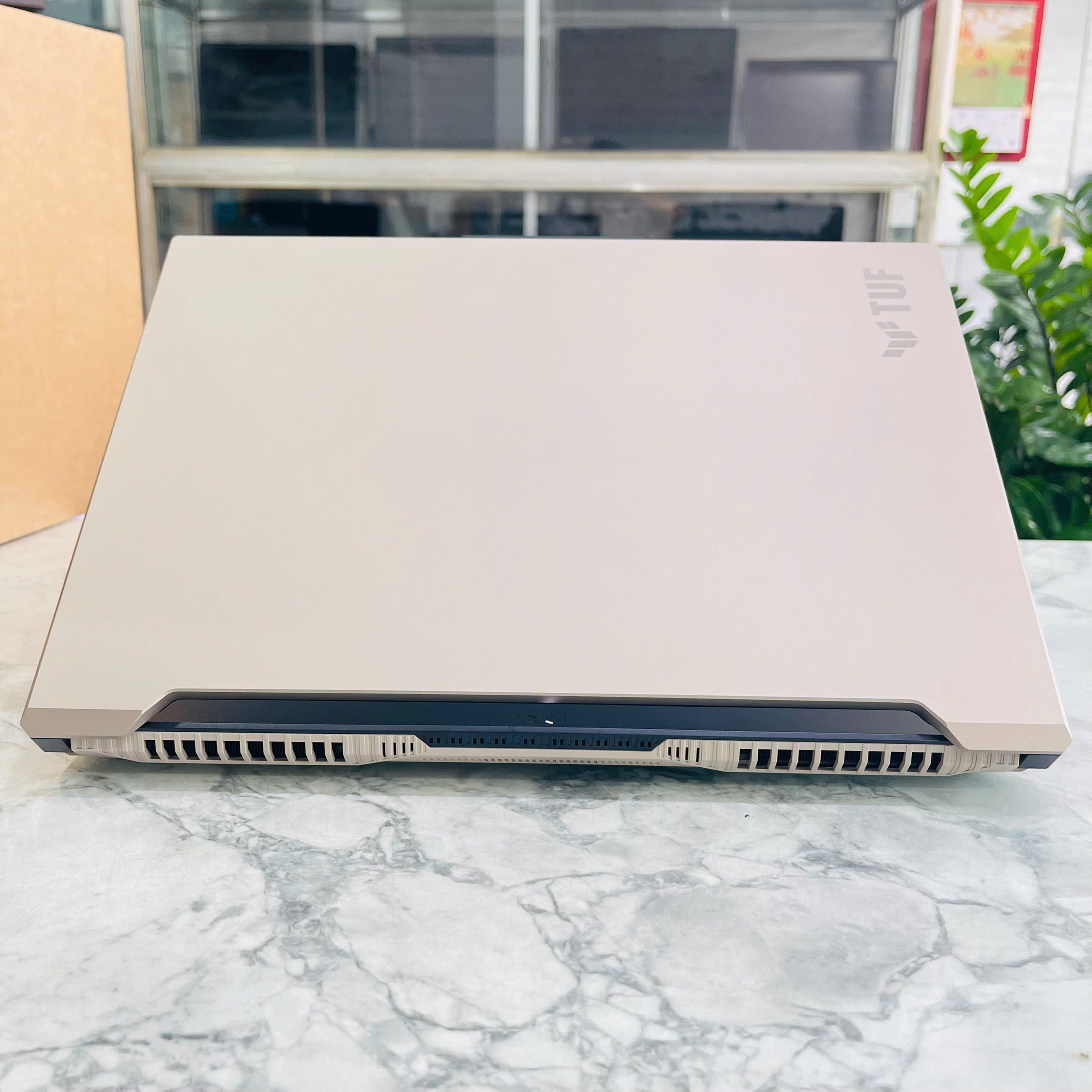 ASUS TUF A16 ADVANTAGE EDITION FA617XT (MÁY NEW OPEN BOX)  RYZEN 9 7940HS RAM 16GB SSD 1T VGA  RADEON™ RX 7700S 8G MÀN HÌNH : 16 INCH QHD 240Hz, 100% sRGB