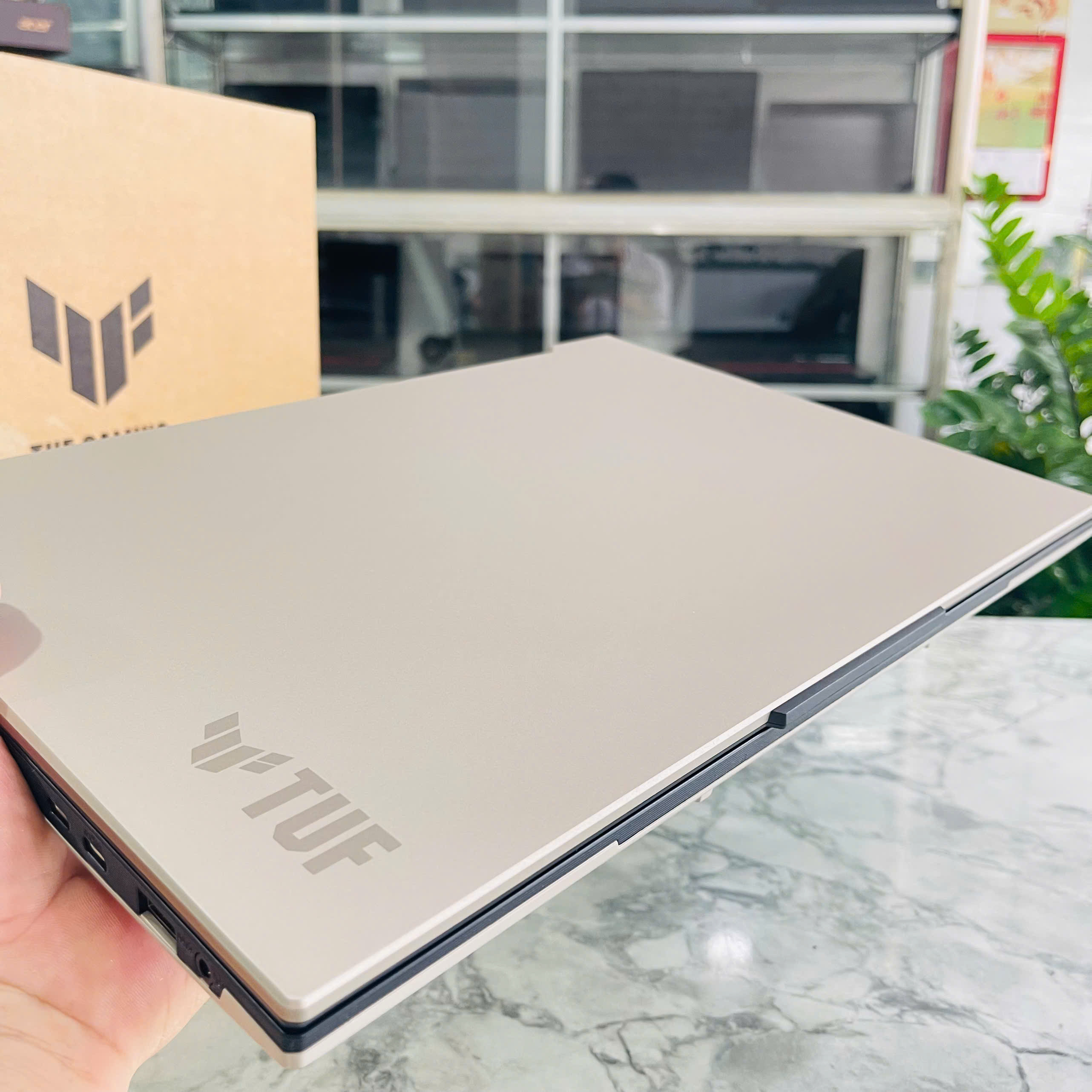 ASUS TUF A16 ADVANTAGE EDITION FA617XT (MÁY NEW OPEN BOX)  RYZEN 9 7940HS RAM 16GB SSD 1T VGA  RADEON™ RX 7700S 8G MÀN HÌNH : 16 INCH QHD 240Hz, 100% sRGB