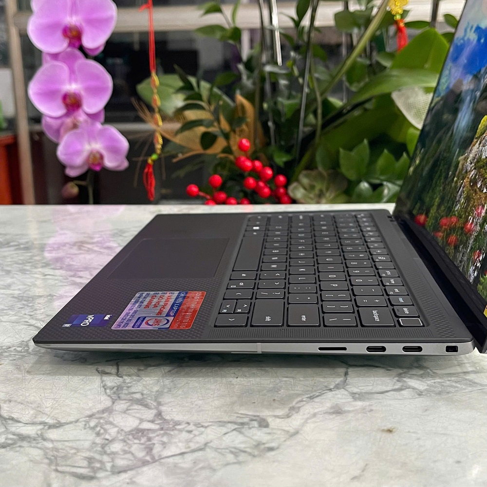 Dell Precision 5480 ( Máy LikeNew-CHUYÊN ĐỒ HỌA GIÁ RẺ )Core I7-13800H RAM 32GB SSD 512GB RTX A1000 6GB MÀN HÌNH : 14″ FHD IPS 60Hz