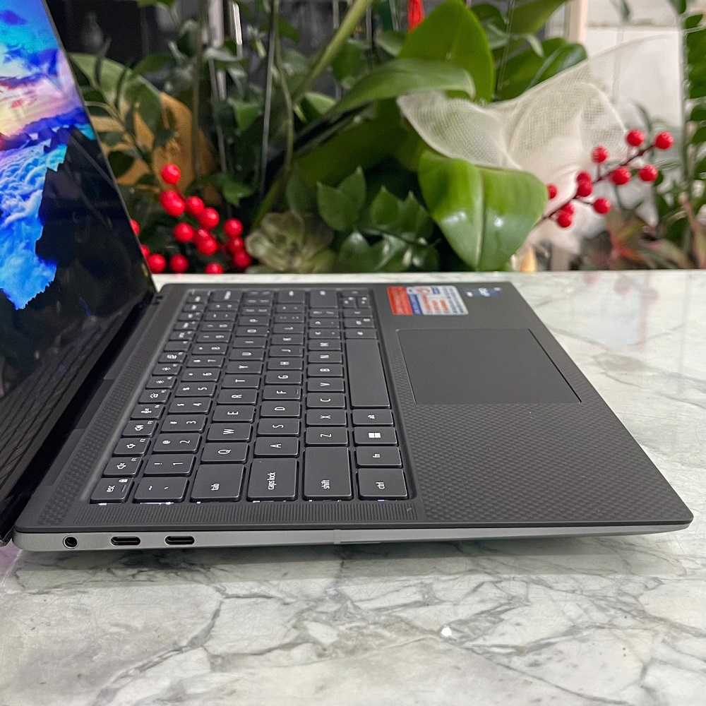 Dell Precision 5480 ( Máy LikeNew-CHUYÊN ĐỒ HỌA GIÁ RẺ )Core I7-13800H RAM 32GB SSD 512GB RTX A1000 6GB MÀN HÌNH : 14″ FHD IPS 60Hz