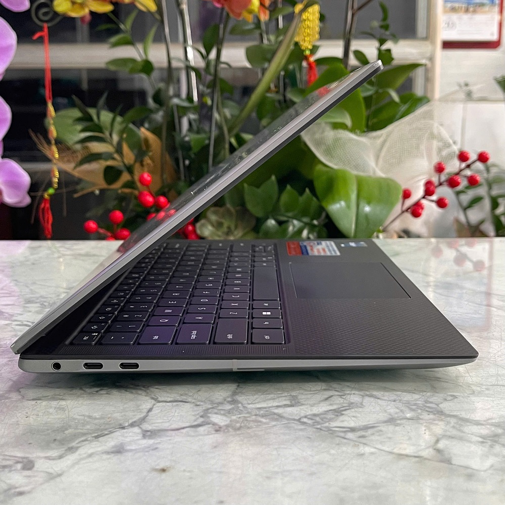Dell Precision 5480 ( Máy LikeNew-CHUYÊN ĐỒ HỌA GIÁ RẺ )Core I7-13800H RAM 32GB SSD 512GB RTX A1000 6GB MÀN HÌNH : 14″ FHD IPS 60Hz