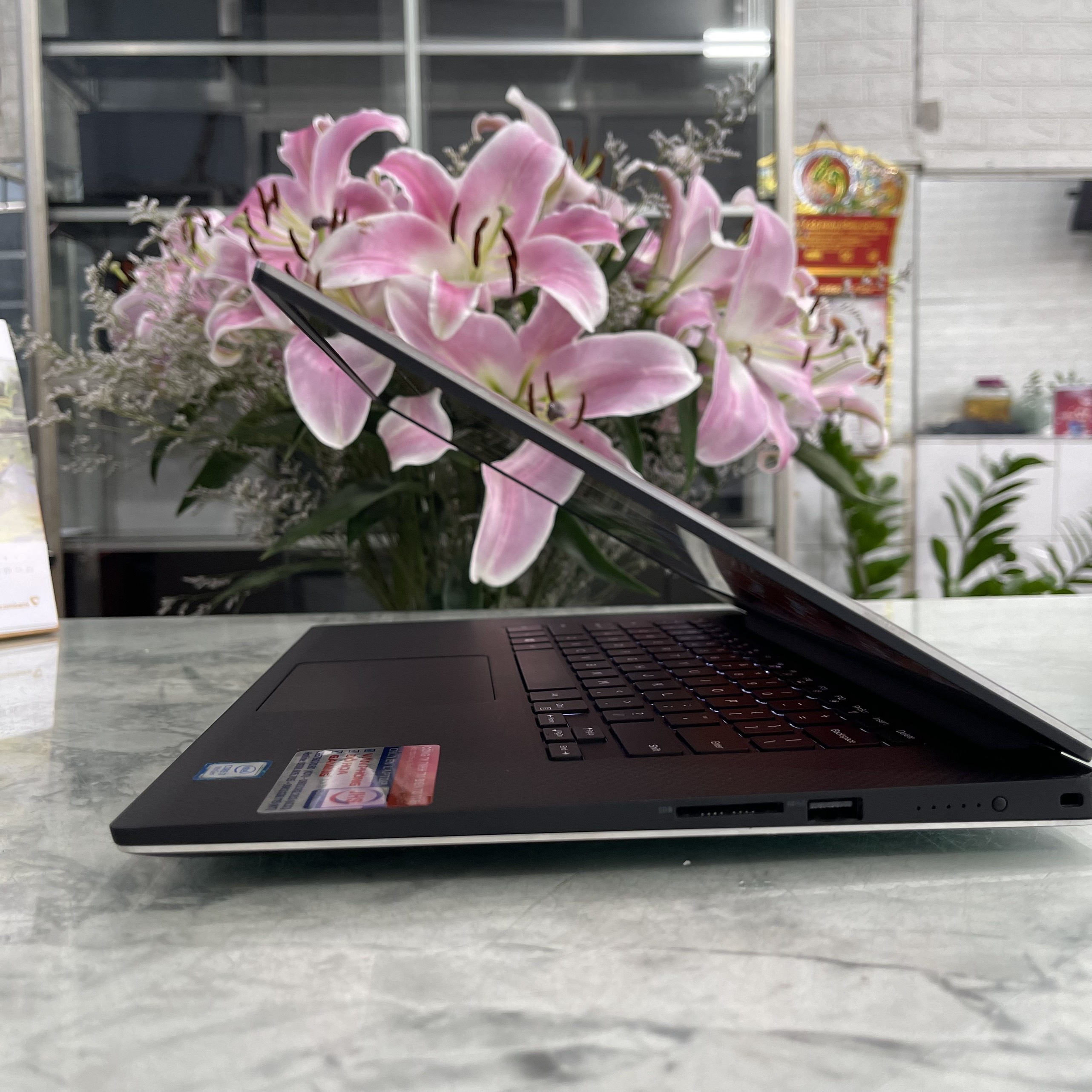 Dell Precision 5530 Core I7-8850H Ram 16gb Ssd 512gb NVidia Quadro P1000 Màn hình 15.6 FHD