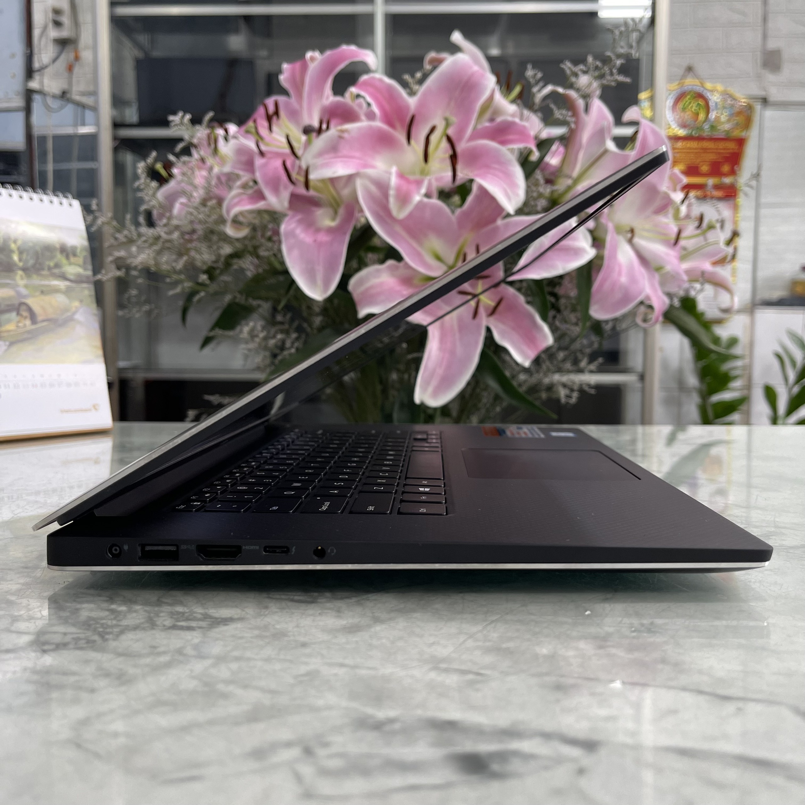 Dell Precision 5530 Core I7-8850H Ram 16gb Ssd 512gb NVidia Quadro P1000 Màn hình 15.6 FHD