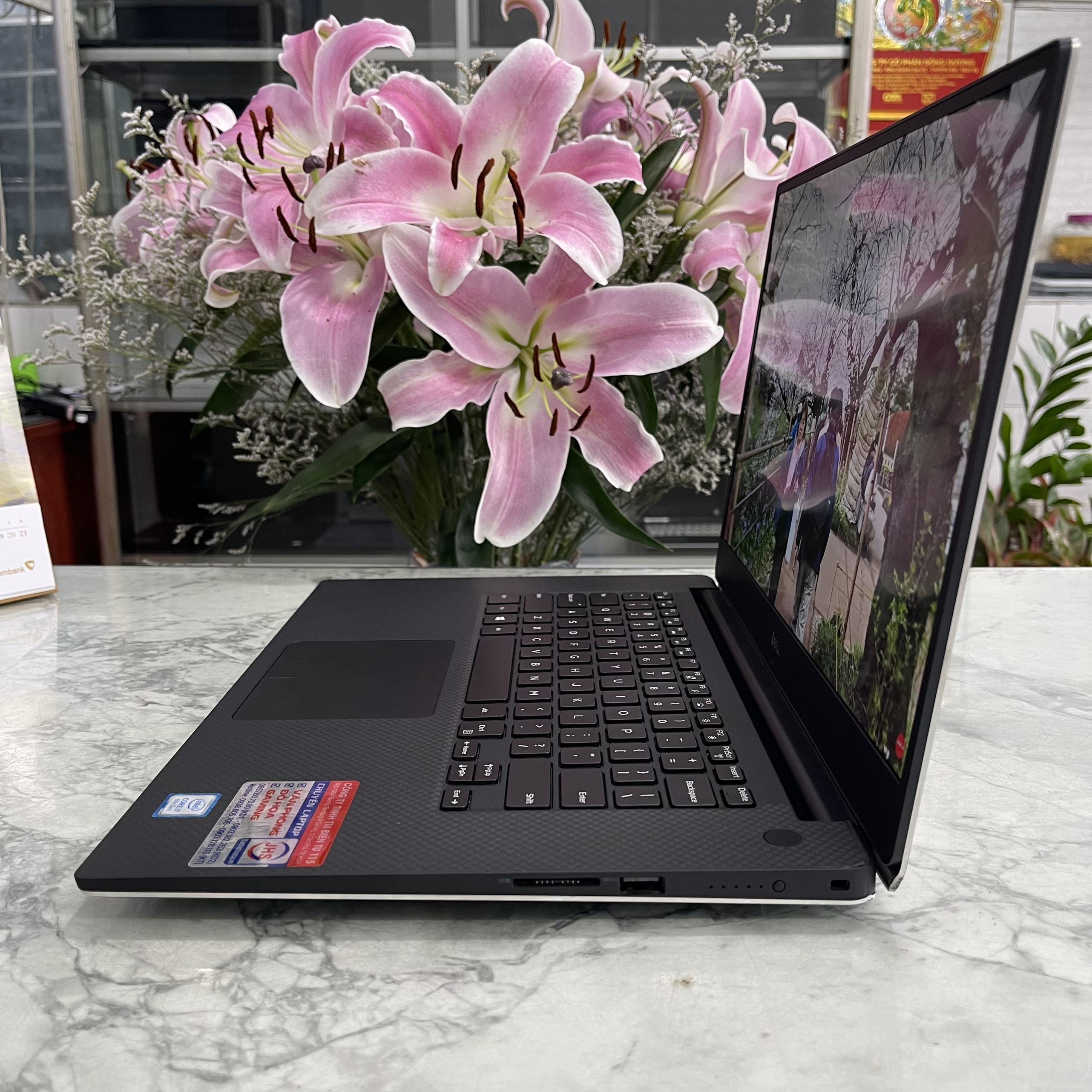 Dell Precision 5530 Core I7-8850H Ram 16gb Ssd 512gb NVidia Quadro P1000 Màn hình 15.6 FHD