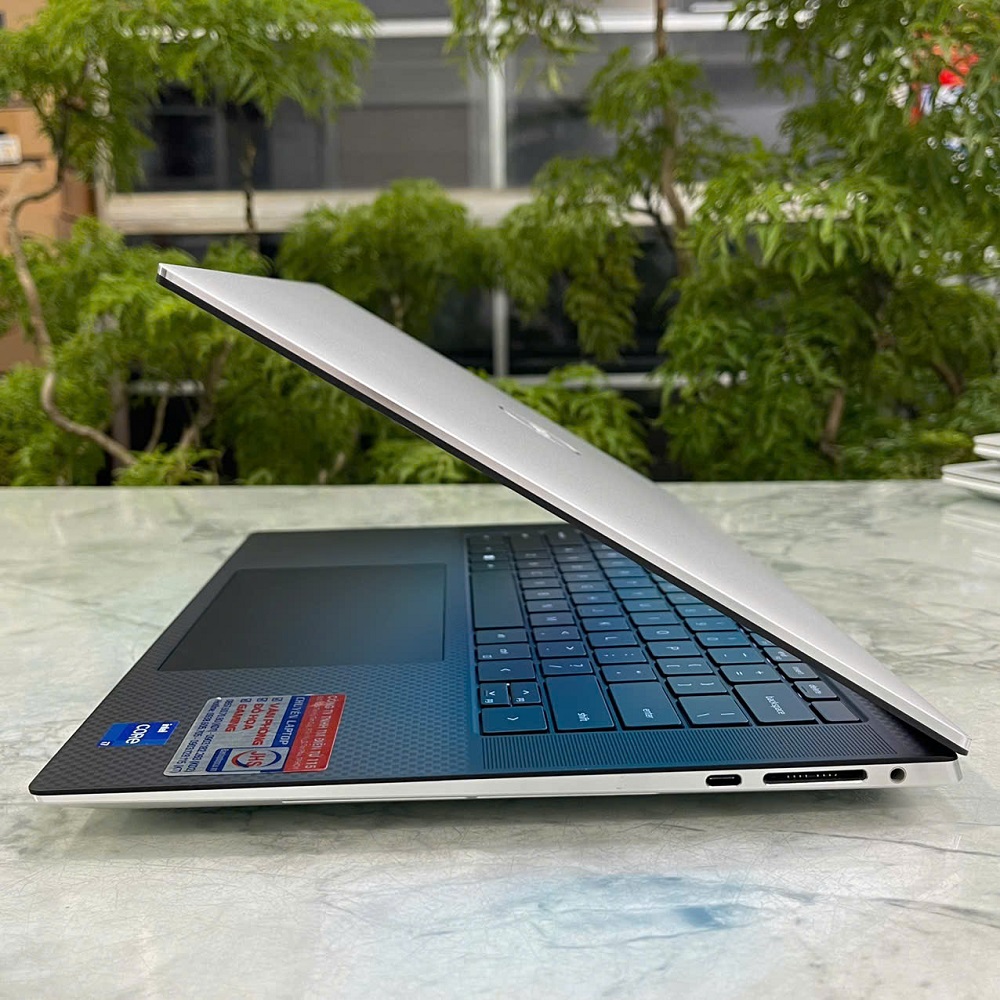 DELL XPS 15 9520 Máy LikeNew CORE I7-12700H RAM 16GB SSD 512GB RTX3050 (4GB GDDR6) MÀN HÌNH : 15.6’’ Inch FHD+ 