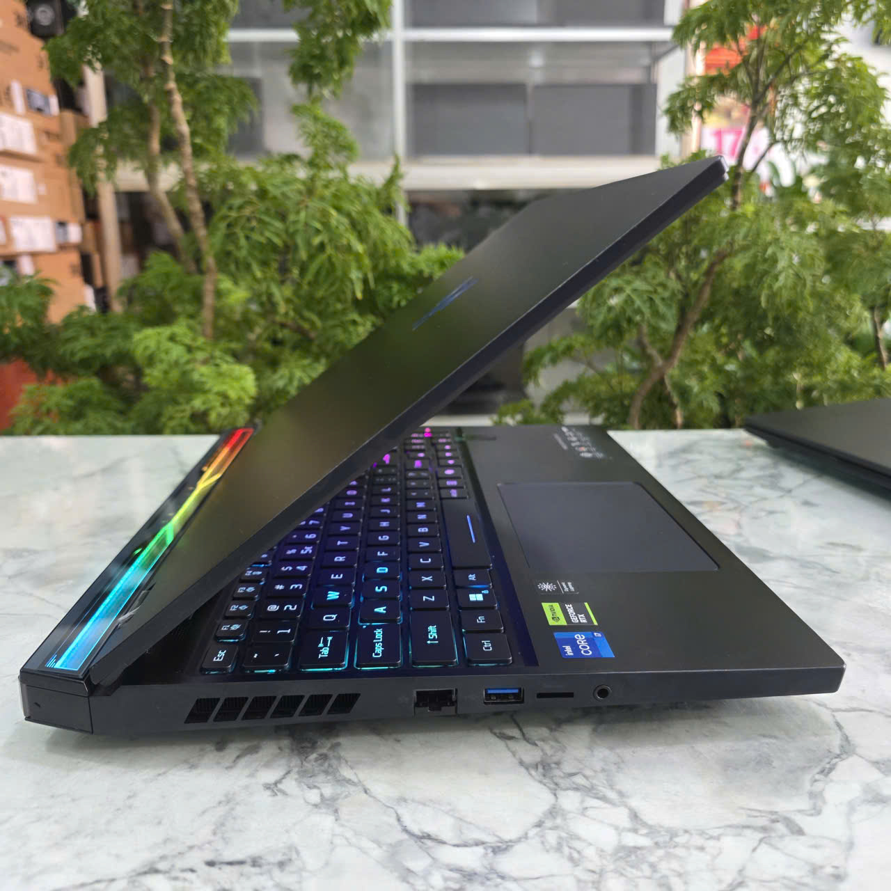 Gaming - Đồ Họa Acer Predator Helios PHN16-72-72N5 CORE I7-14700HX RAM 16GB SSD 1.000GB RTX4070 8GB GDDR6 MÀN HÌNH : 16'' 2.5K 240Hz