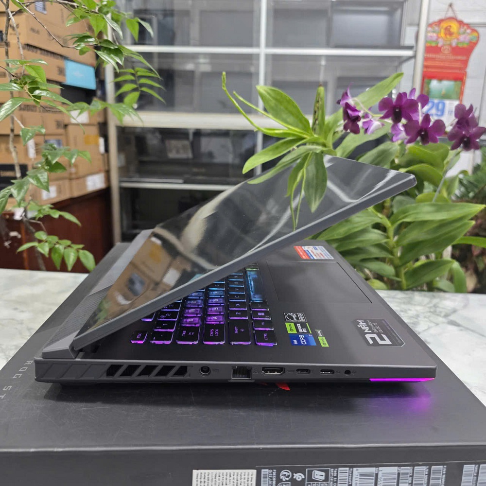 Gaming - Đồ Họa ASUS ROG Strix G16 G614JU-N3777W Máy LikeNew CORE I7-13650HX RAM 16GB SSD 512GB RTX 4050 6GB MÀN HÌNH : 16"WUXGA 165hz