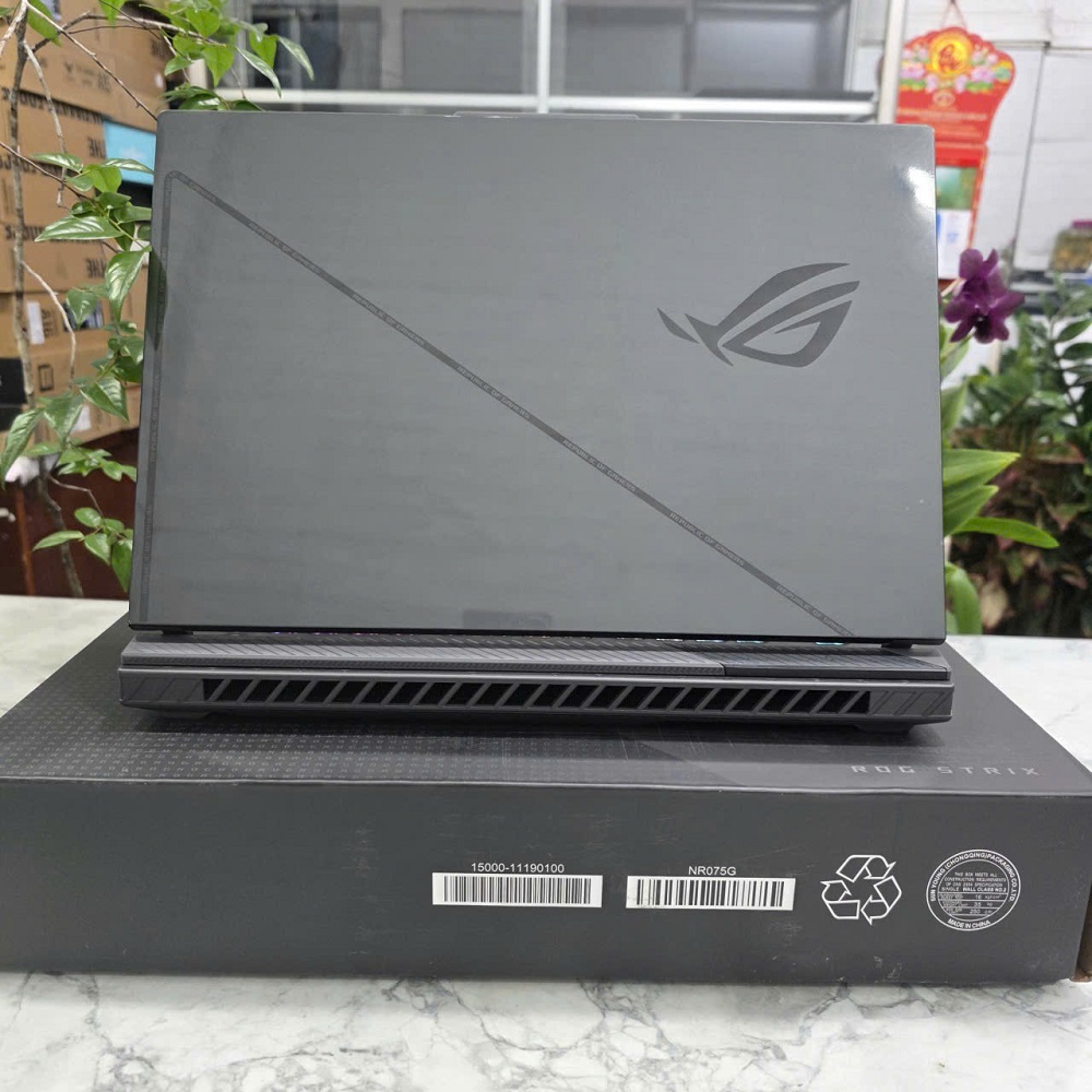 Gaming - Đồ Họa ASUS ROG Strix G16 G614JU-N3777W Máy LikeNew CORE I7-13650HX RAM 16GB SSD 512GB RTX 4050 6GB MÀN HÌNH : 16"WUXGA 165hz