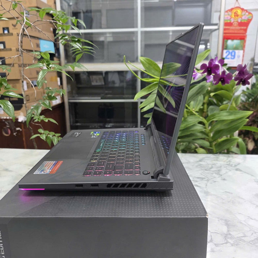 Gaming - Đồ Họa ASUS ROG Strix G16 G614JU-N3777W Máy LikeNew CORE I7-13650HX RAM 16GB SSD 512GB RTX 4050 6GB MÀN HÌNH : 16"WUXGA 165hz