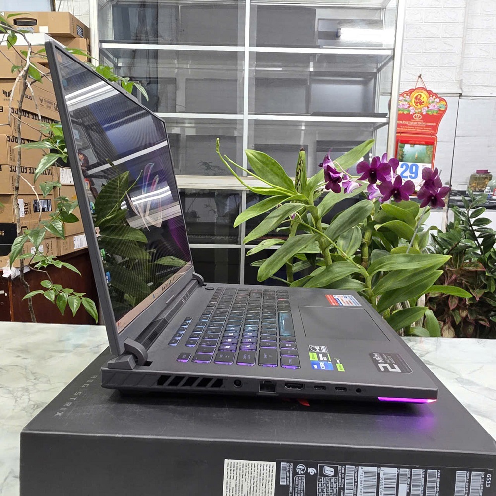 Gaming - Đồ Họa ASUS ROG Strix G16 G614JU-N3777W Máy LikeNew CORE I7-13650HX RAM 16GB SSD 512GB RTX 4050 6GB MÀN HÌNH : 16"WUXGA 165hz