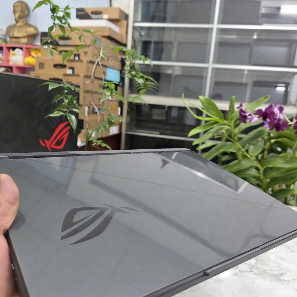 Gaming - Đồ Họa ASUS ROG Strix G16 G614JU-N3777W Máy LikeNew CORE I7-13650HX RAM 16GB SSD 512GB RTX 4050 6GB MÀN HÌNH : 16"WUXGA 165hz