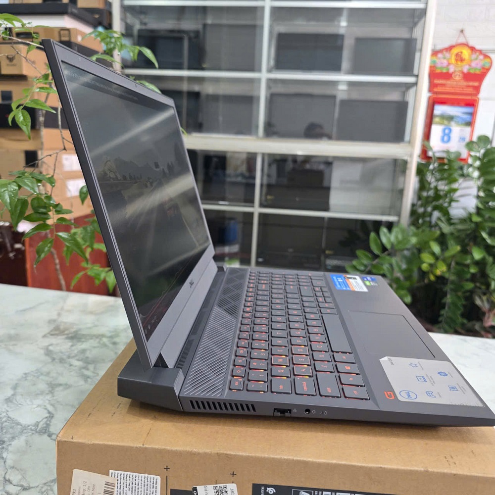 Gaming - Đồ Họa DELL G15 5511 CORE I7-11800H RAM 8GB SSD 512GB RTX 3050 4GB MÀN HÌNH : 15.6 Inch IPS 120Hz
