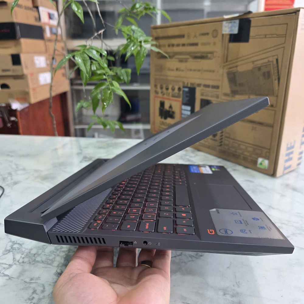 Gaming - Đồ Họa DELL G15 5511 CORE I7-11800H RAM 8GB SSD 512GB RTX 3050 4GB MÀN HÌNH : 15.6 Inch IPS 120Hz