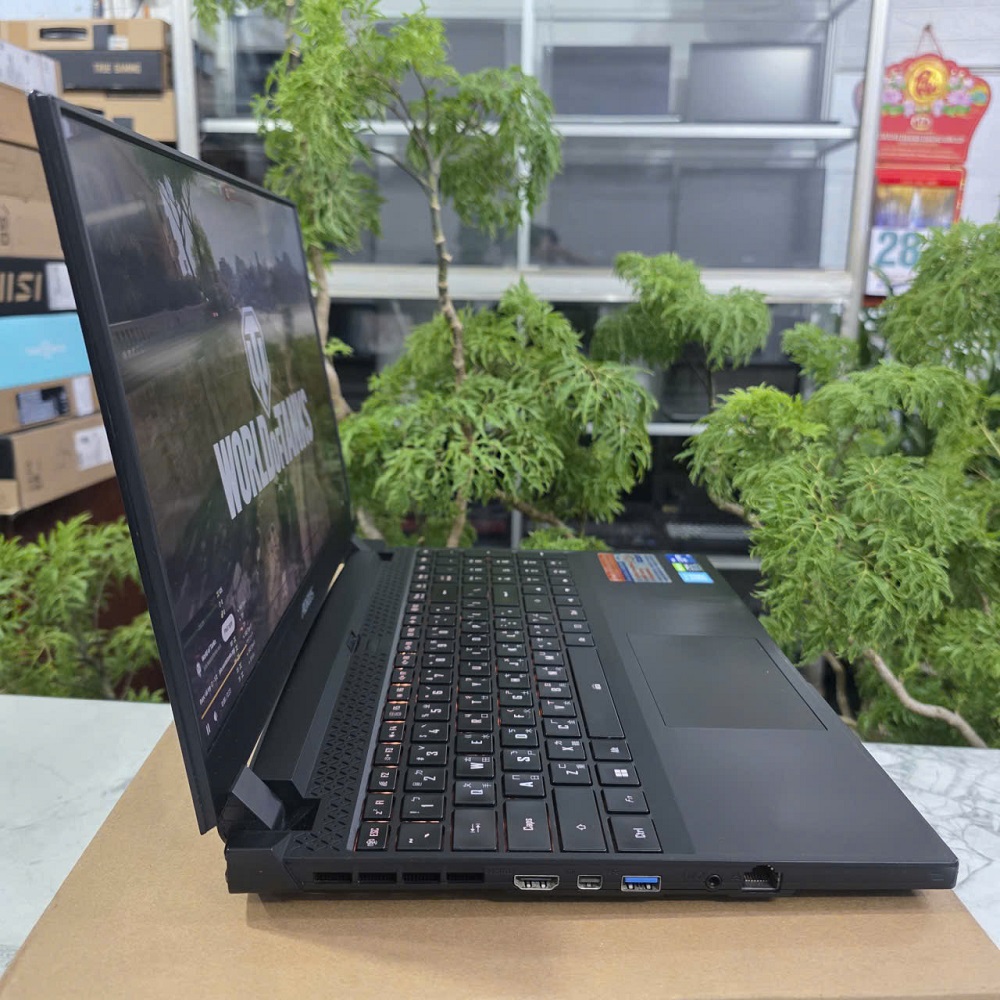 Gaming - Đồ Họa Gigabyte AORUS 5 SE4 CORE I7-12700H RAM 16GB SSD 512GB RTX 3070 8GB MÀN HÌNH : 15.6 Inch FHD IPS 240Hz 