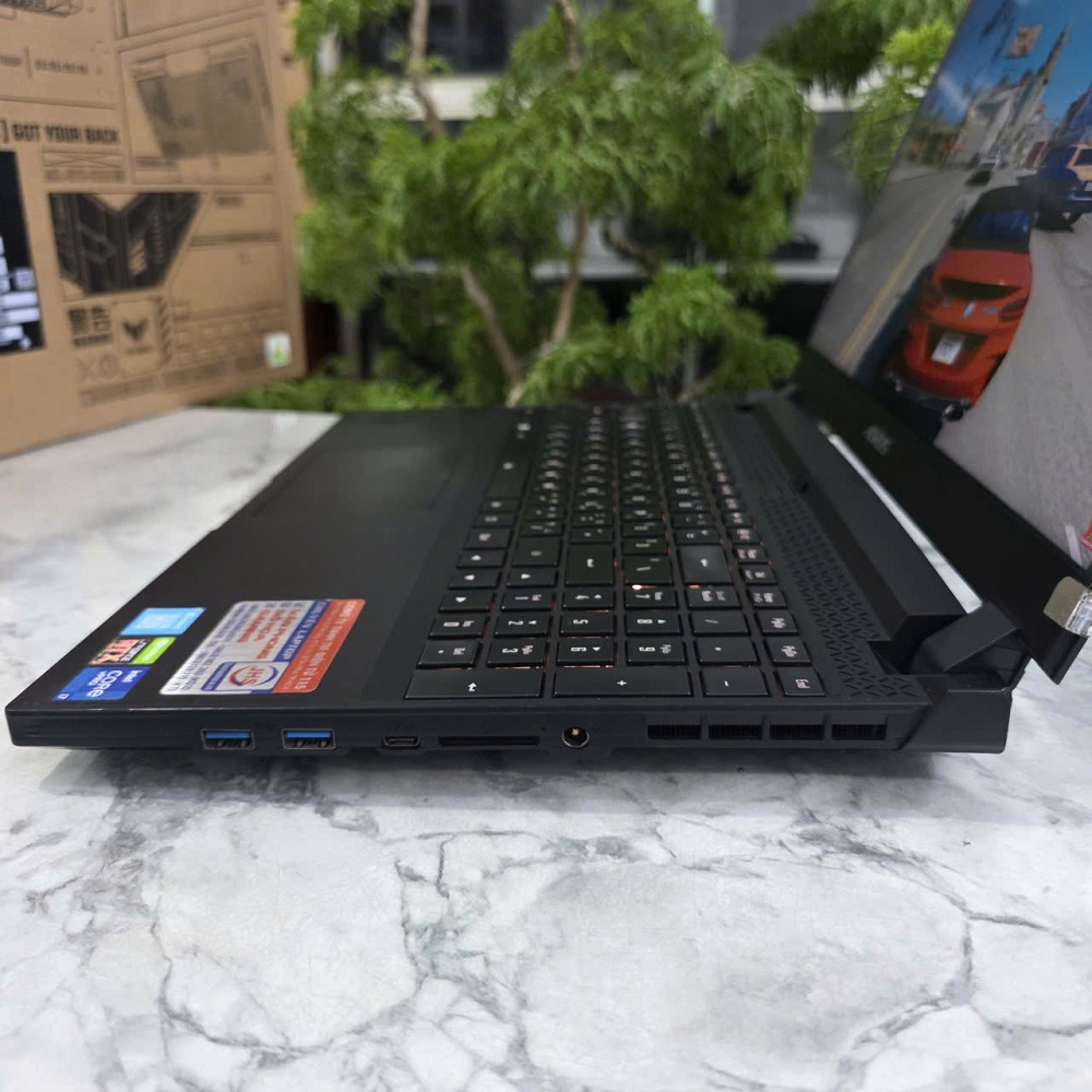 Gaming - Đồ Họa Gigabyte AORUS 5 SE4 CORE I7-12700H RAM 16GB SSD 512GB RTX 3070 8GB MÀN HÌNH : 15.6 Inch FHD IPS 240Hz 
