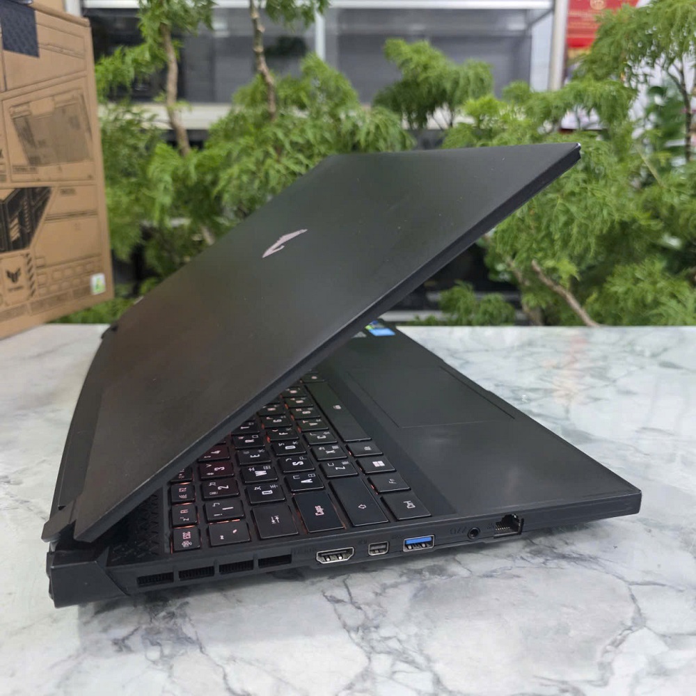 Gaming - Đồ Họa Gigabyte AORUS 5 SE4 CORE I7-12700H RAM 16GB SSD 512GB RTX 3070 8GB MÀN HÌNH : 15.6 Inch FHD IPS 240Hz 