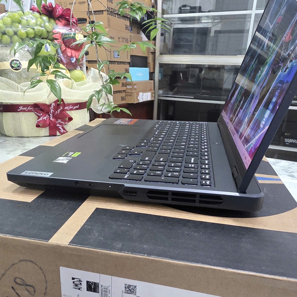 Gaming - Đồ Họa LENOVO LEGION 5 PRO R9000P ARX8 RYZEN 7 7945HX RAM 16GG SSD 1.000GB RTX™ 4060 8GB GDDR6 MÀN HÌNH : 16.0 Inch, 2.5K WQXGA 240Hz.