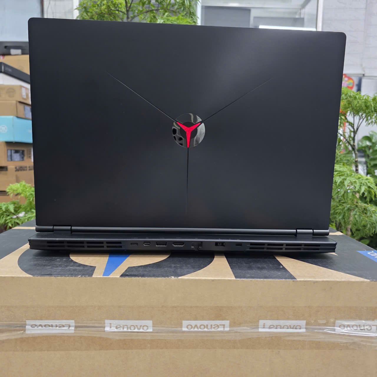 Gaming - Đồ Họa Lenovo Legion 5 Y7000 CORE I7-9750H RAM 32GB SSD 512GB VÀ 320GB HDD RTX 2060 6GB DDR5 MÀN HÌNH : 15.6 Inch FHDIPS 144Hz