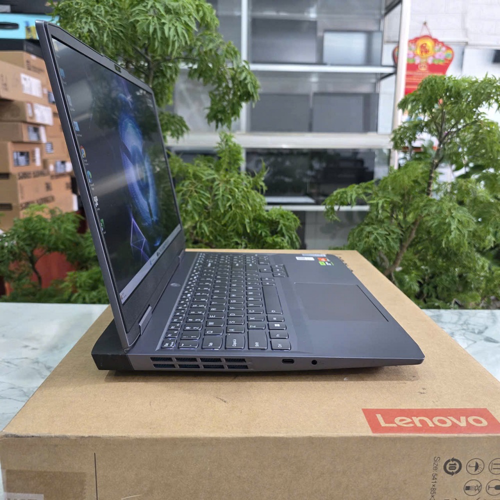 Gaming - Đồ Họa LENOVO LOQ 15APH8 RYZEN 7-7840HS RAM 16GB SSD 512GB RTX 4050 6GB GDDR6 MÀN HÌNH : 15.6 Inch IPS FHD 144Hz 100% sRGB