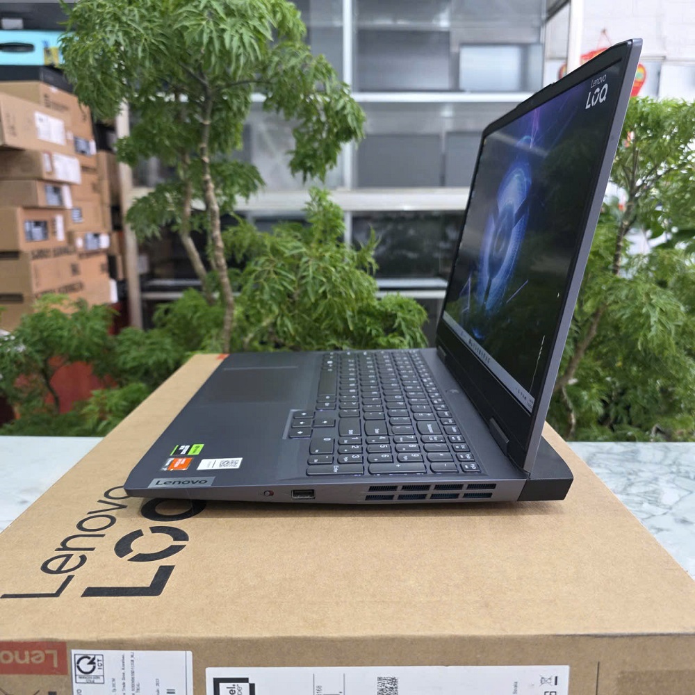 Gaming - Đồ Họa LENOVO LOQ 15APH8 RYZEN 7-7840HS RAM 16GB SSD 512GB RTX 4050 6GB GDDR6 MÀN HÌNH : 15.6 Inch IPS FHD 144Hz 100% sRGB