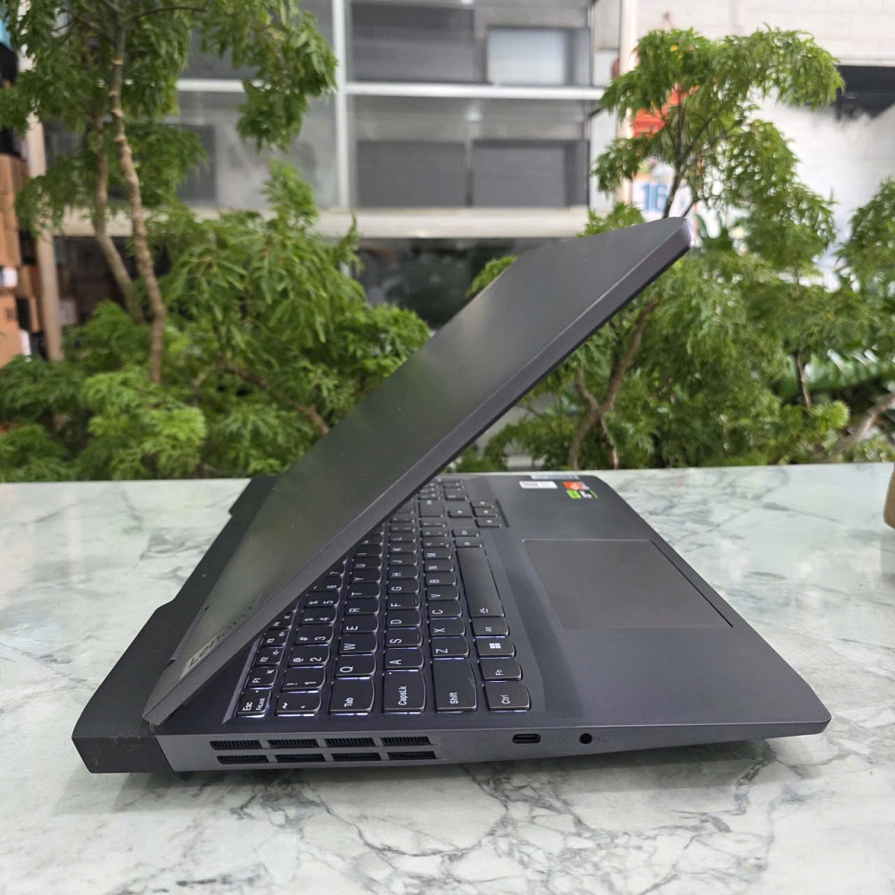 Gaming - Đồ Họa LENOVO LOQ 15APH8 RYZEN 7-7840HS RAM 16GB SSD 512GB RTX 4050 6GB GDDR6 MÀN HÌNH : 15.6 Inch IPS FHD 144Hz 100% sRGB