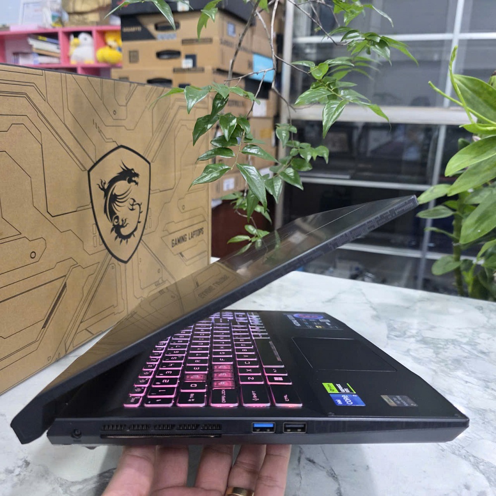 Gaming - Đồ Họa MSI Katana 15 B13VFK CORE I7-13620H RAM 16GB SSD 1.000GB RTX 4060 8GB GDDR6 MÀN HÌNH : 15.6 Inch 144Hz