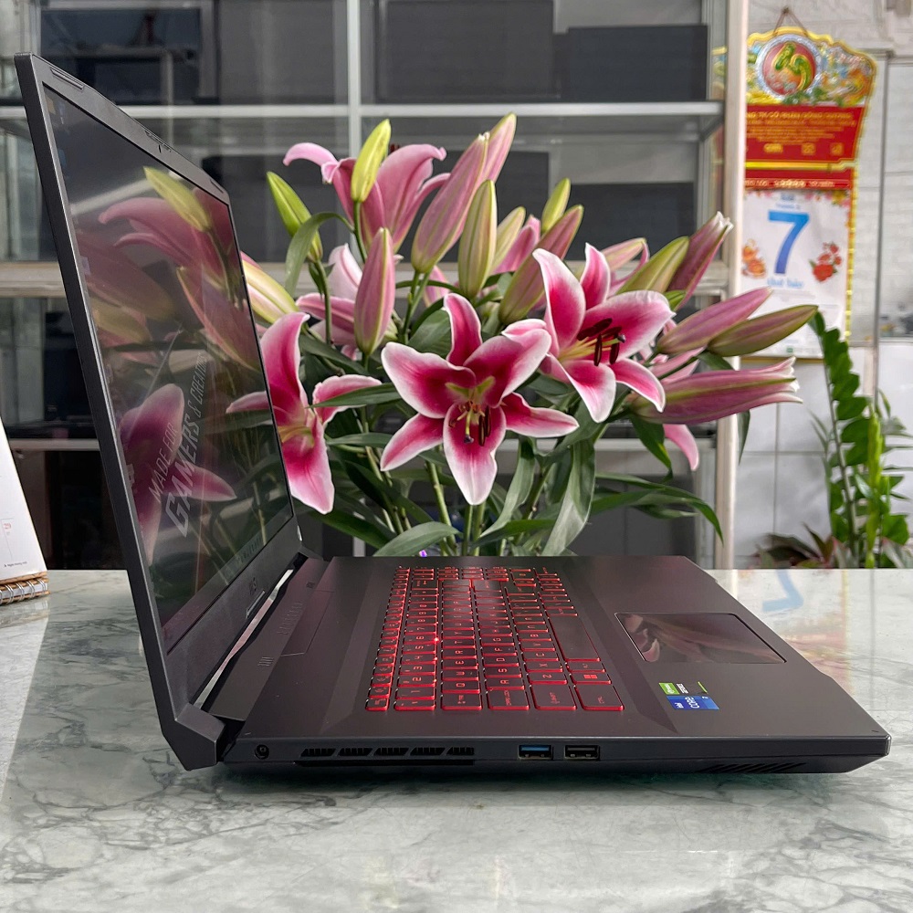 Gaming - Đồ Họa MSI Katana GF76 11UC-441VN CORE™ I7-11800H RAM 16GB SSD 512GB RTX™ 3050 4GB MÀN HÌNH : 17.3 Inch 144Hz