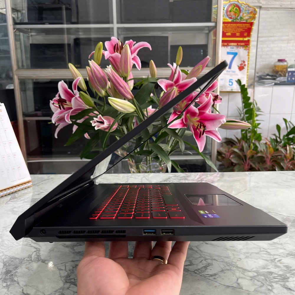 Gaming - Đồ Họa MSI Katana GF76 11UC-441VN CORE™ I7-11800H RAM 16GB SSD 512GB RTX™ 3050 4GB MÀN HÌNH : 17.3 Inch 144Hz
