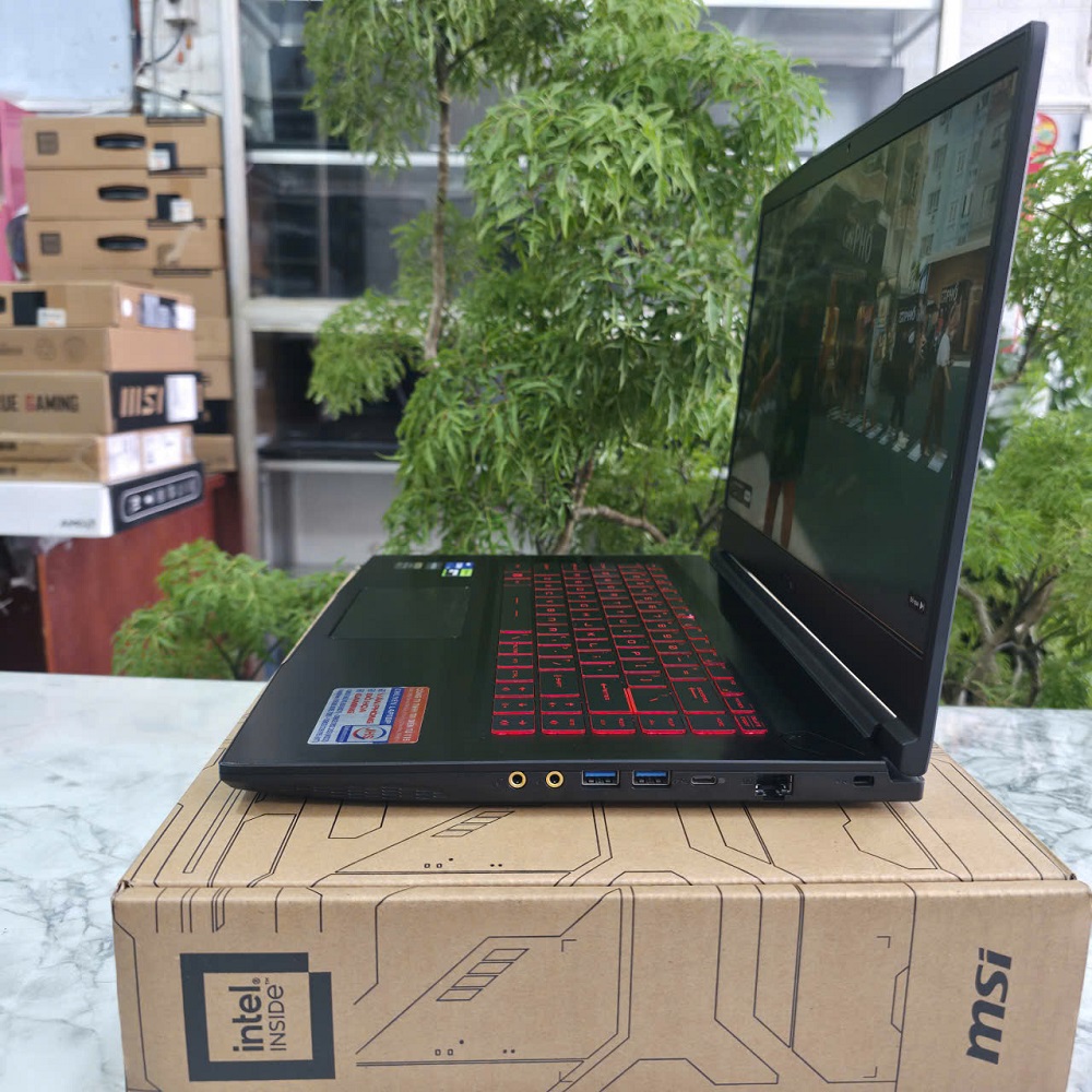 Gaming - Đồ Họa MSI Thin GF63 12UC-887VN MÁY 99% CORE I7-12650H RAM 24GB SSD 512GB RTX 3050 4GB MÀN HÌNH : 15.6 Inch FHD 144Hz