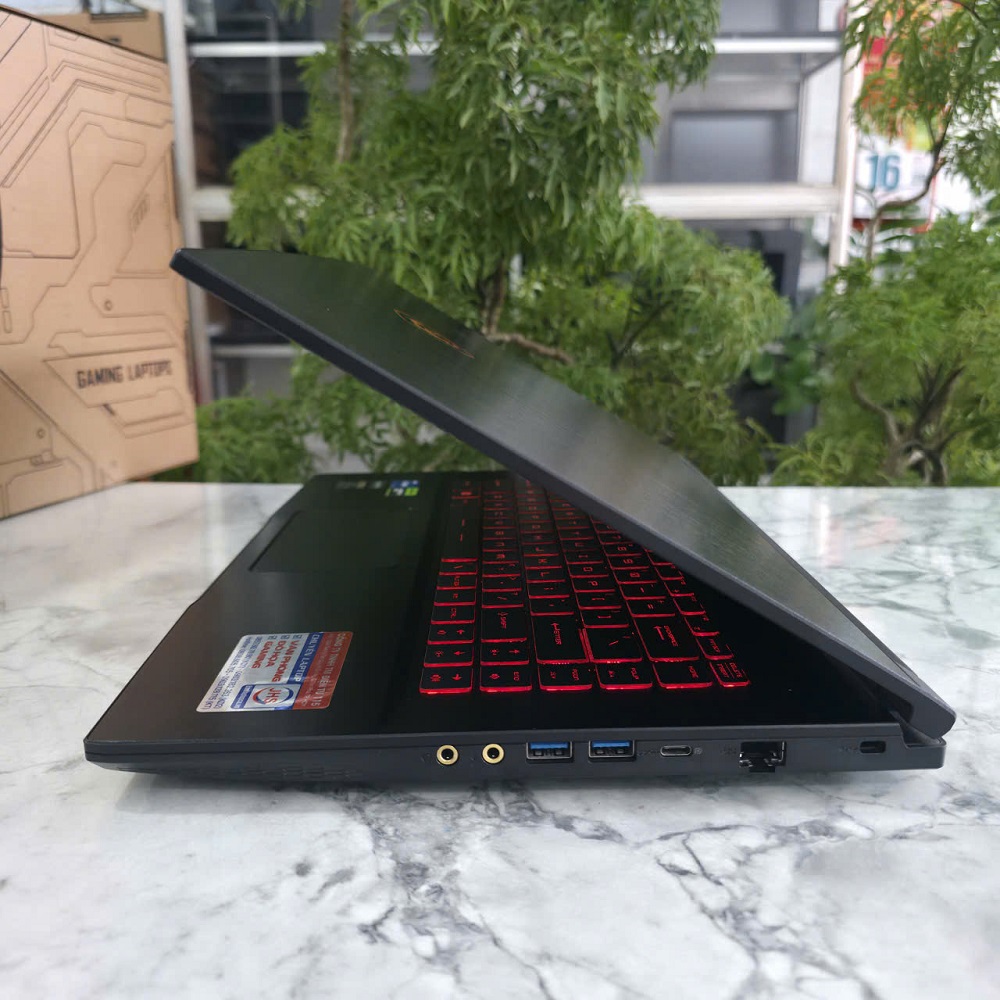 Gaming - Đồ Họa MSI Thin GF63 12UC-887VN MÁY 99% CORE I7-12650H RAM 24GB SSD 512GB RTX 3050 4GB MÀN HÌNH : 15.6 Inch FHD 144Hz