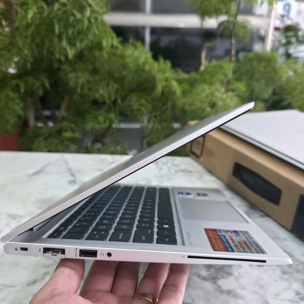 HP Elitebook 630 G9 CORE I5-1235U RAM 8GB SSD 256GB MÀN HÌNH : 13.3''FHD IPS