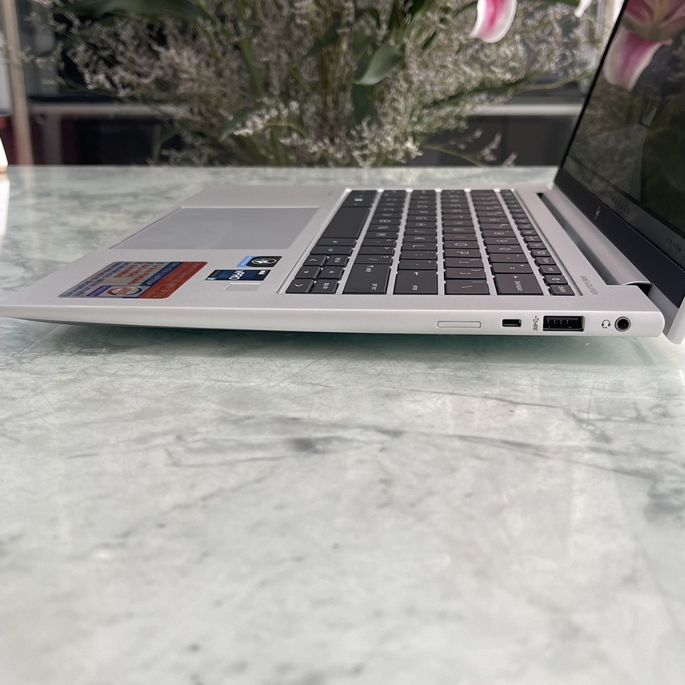 HP EliteBook 840 G8 (Máy LikeNew) CORE I7-1185G7 RAM 16GB SSD 256Gb Màn Hình 14″ IPS