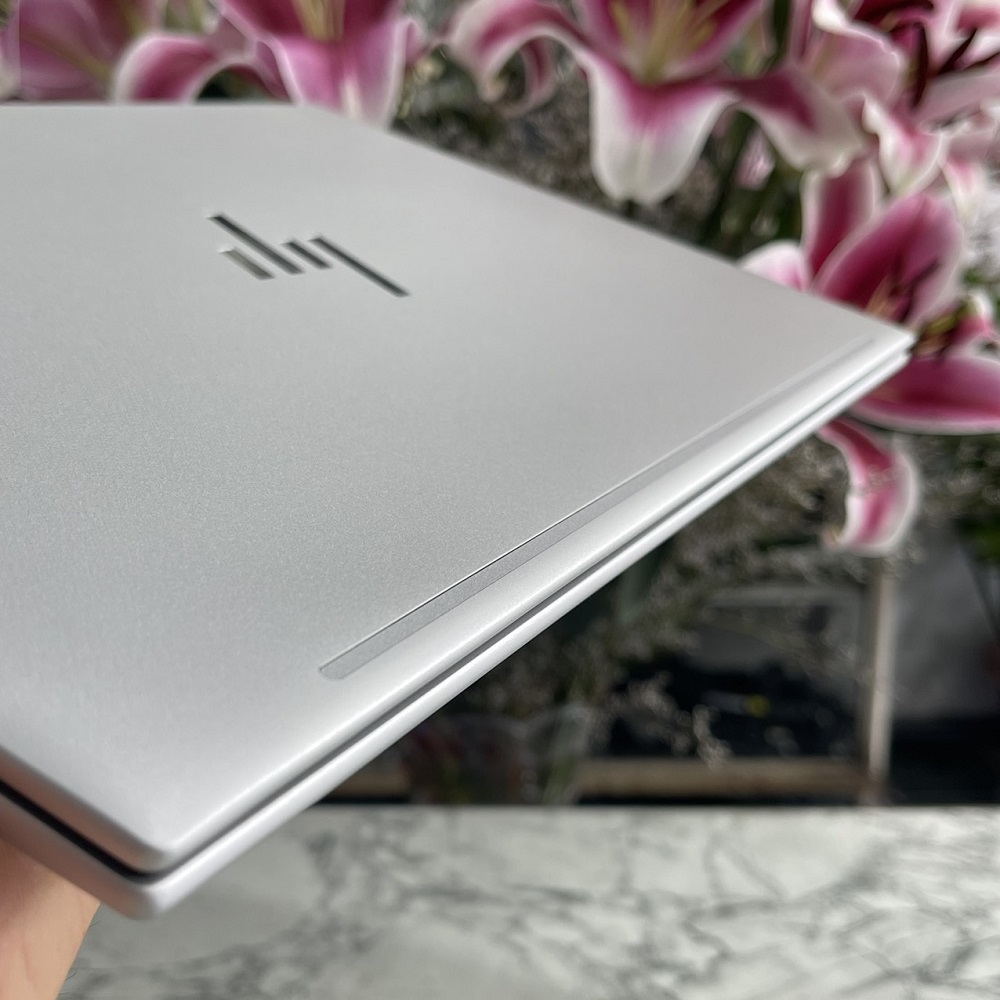 HP EliteBook 840 G8 (Máy LikeNew) CORE I7-1185G7 RAM 16GB SSD 256Gb Màn Hình 14″ IPS