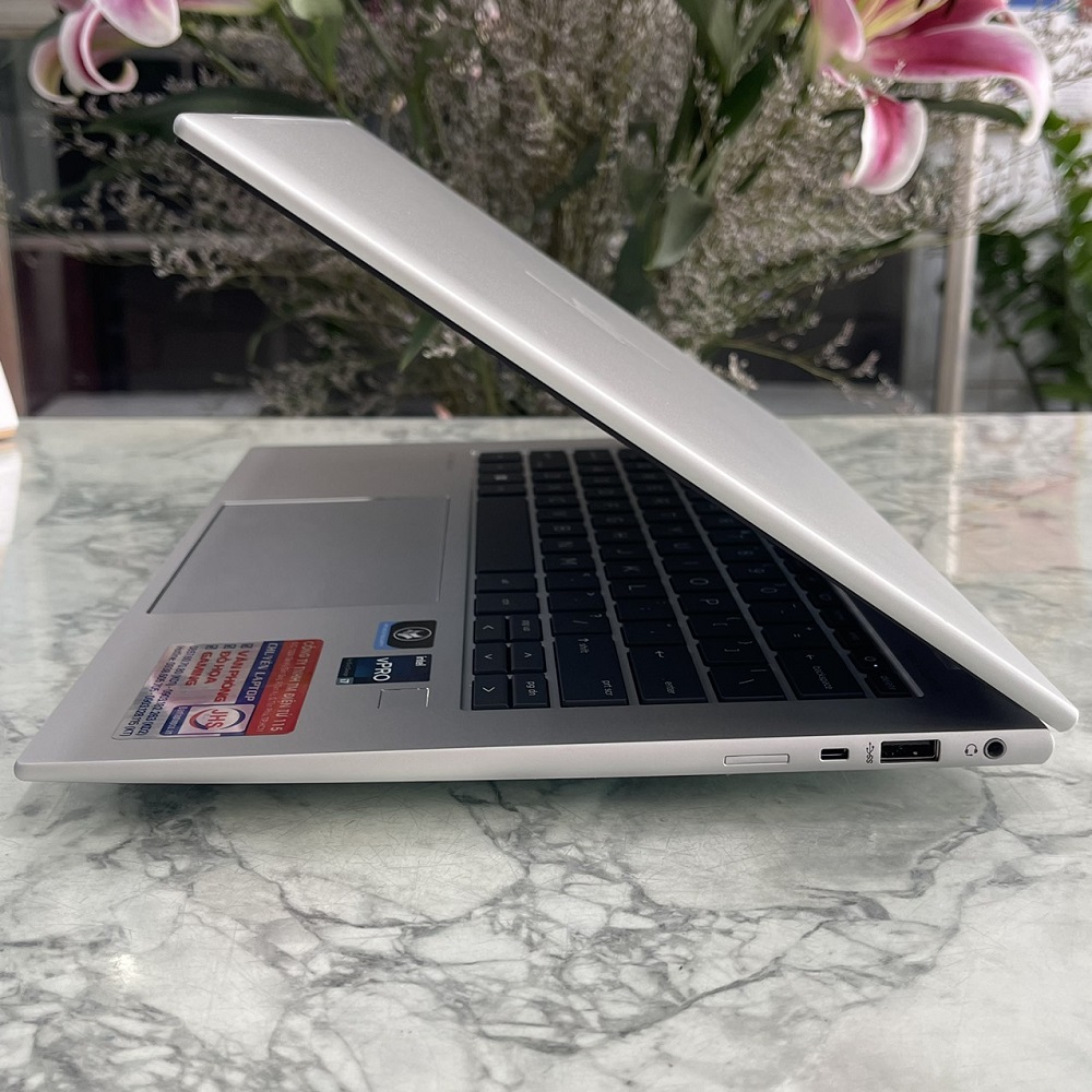 HP EliteBook 840 G8 (Máy LikeNew) CORE I7-1185G7 RAM 16GB SSD 256Gb Màn Hình 14″ IPS