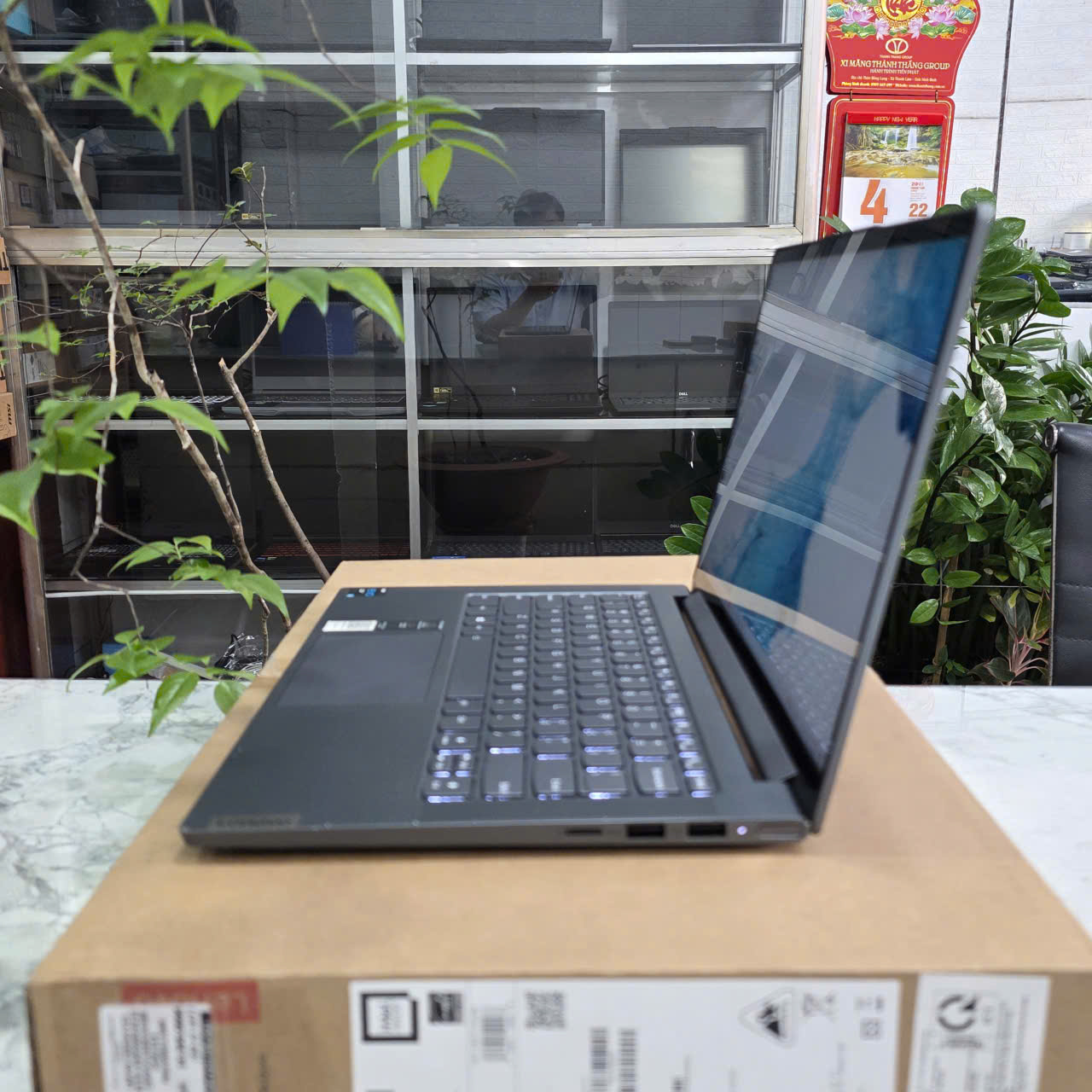 LENOVO YOGA SLIM 7 14ITL05 RAM 8GB SSD 512GB MÀN HÌNH : 14"FullHD IPS