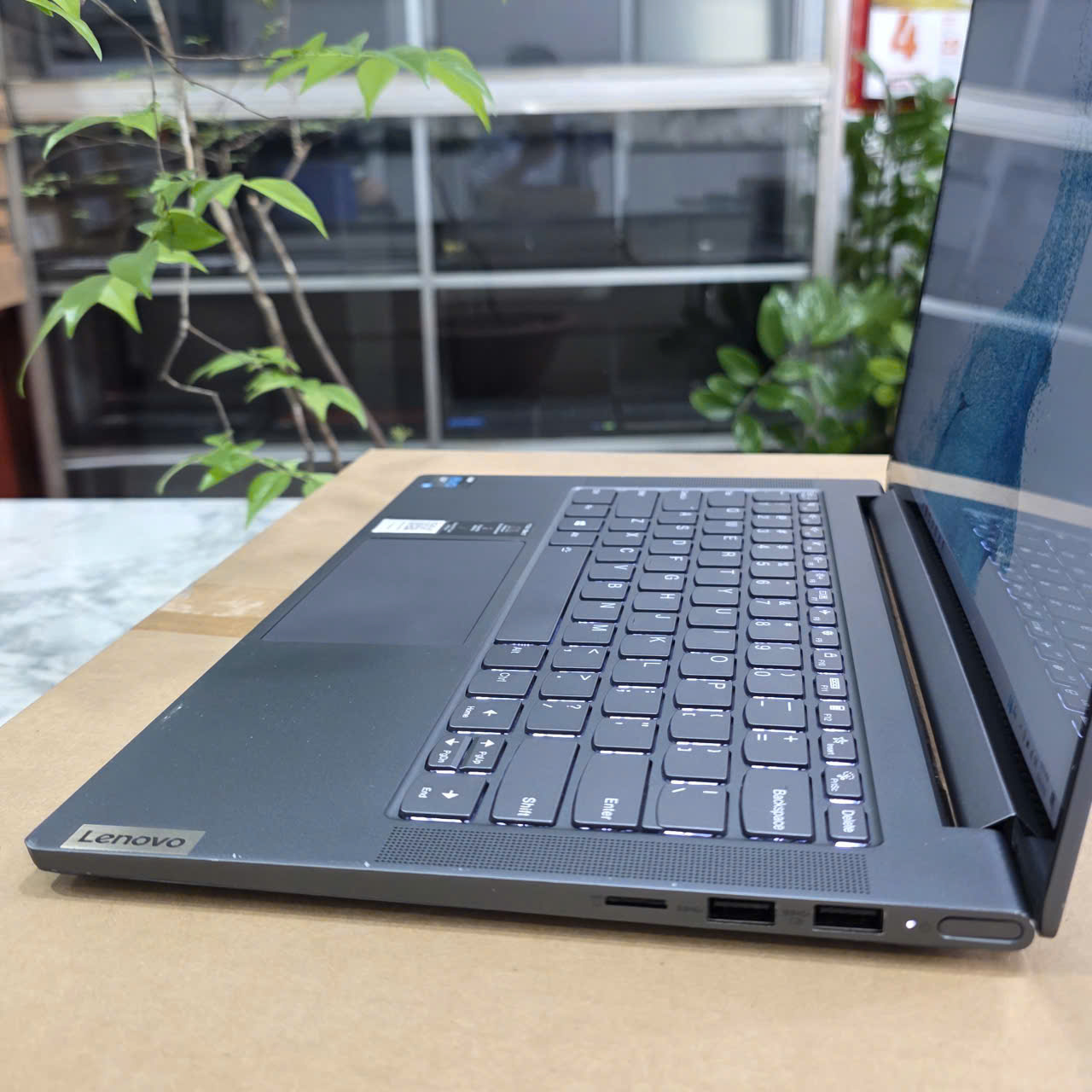 LENOVO YOGA SLIM 7 14ITL05 RAM 8GB SSD 512GB MÀN HÌNH : 14"FullHD IPS