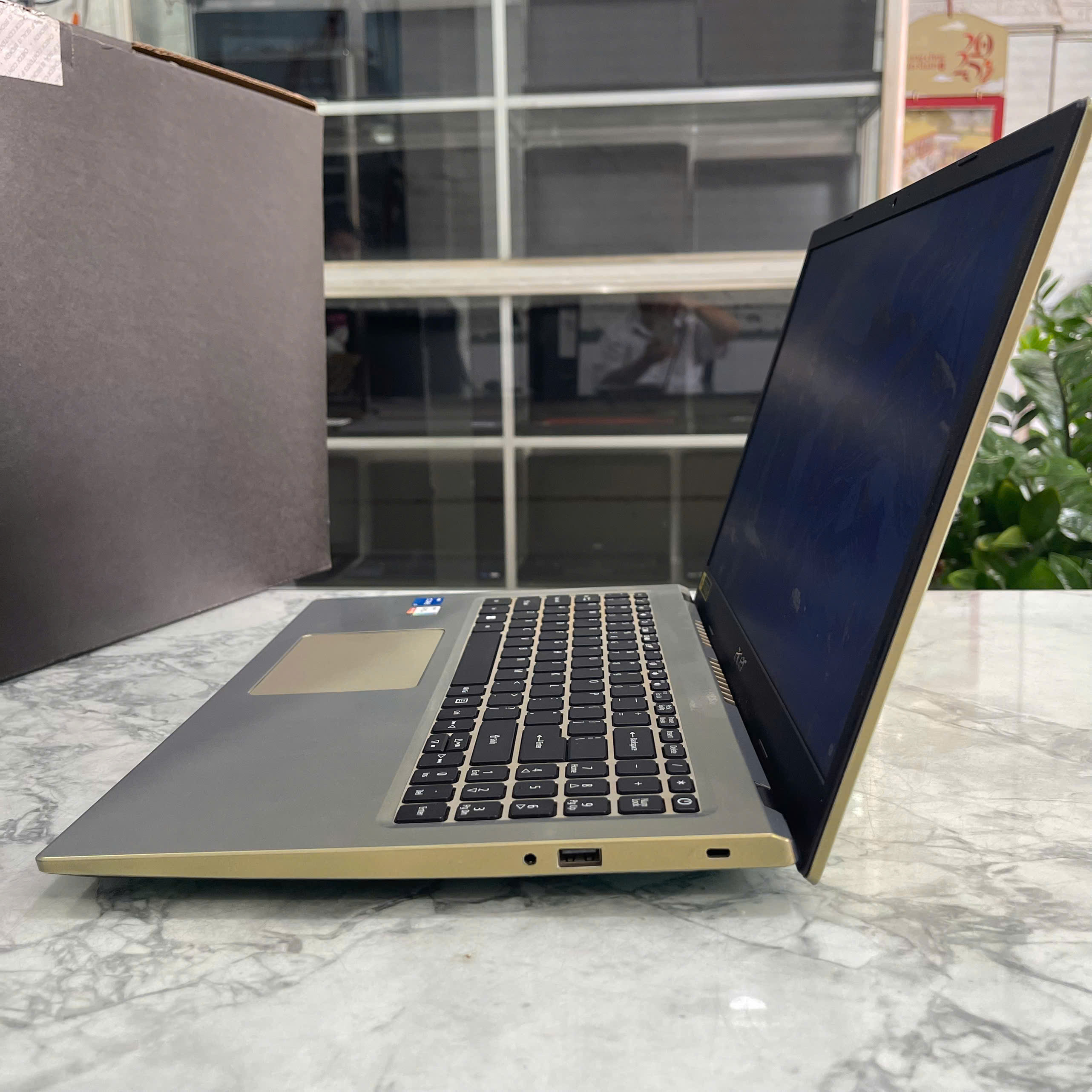 Acer Aspire 3 A315-58-589K Core I5-1135g7 Ram 12GB Ssd 256GB Và 500GB Hdd Màn hình : 15.6inch Full HD IPS 