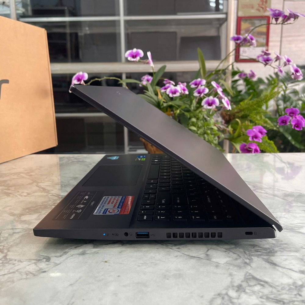  ACER Aspire 7 A715-76G-55T6 CORE I5-12450H SSD 512GB RAM 16GB RTX 2050 MÀN HÌNH : 15.6'' 144Hz