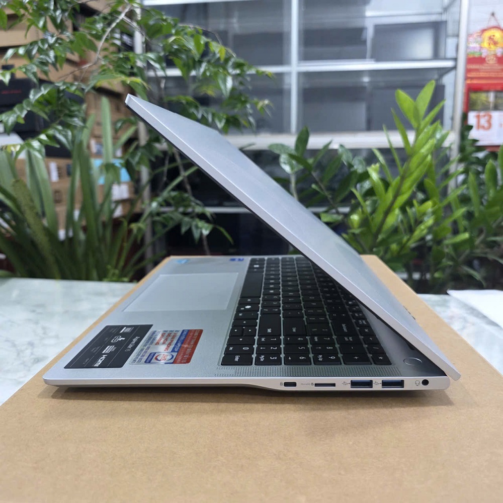 ACER Aspire Lite 16 Gen 2 AL16-52P-572A CORE I5- 1334U SSD 512GB RAM 16GB MÀN HÌNH : 16 inch FHD + 60Hz 
