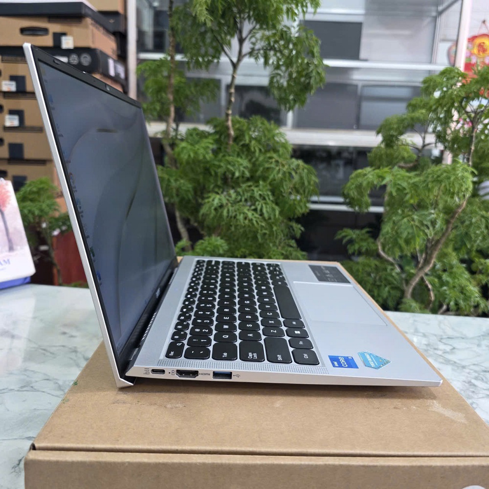 Acer Aspire Lite AL14-51M CORE I5-1235U RAM 8GB SSD 512GB MÀN HÌNH : 14 INCH WUXGA