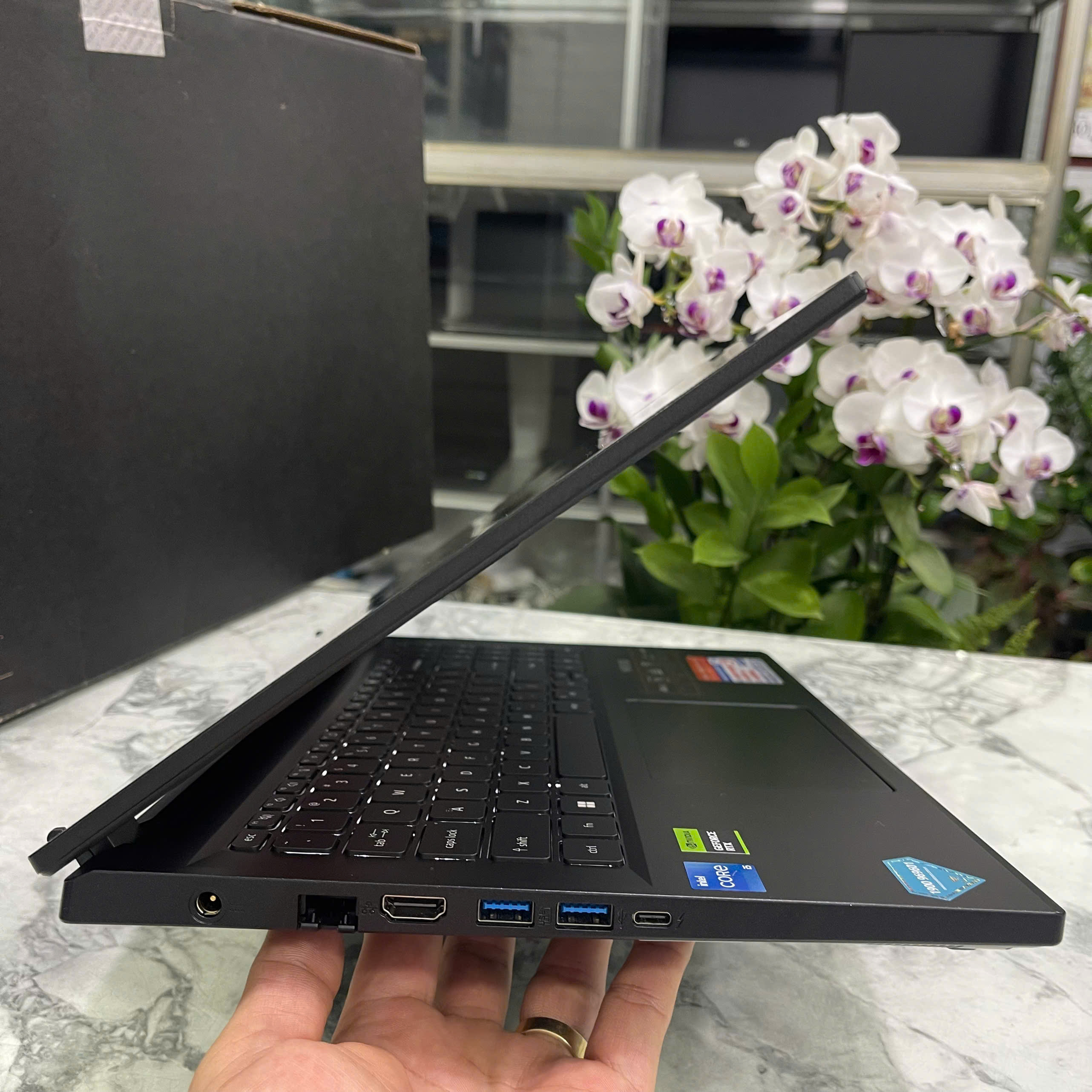 Acer Nitro V ANV15-51-55CA (Máy LikeNew-Còn Bảo Hành Hãng 2 NĂM )  Core I5-13420H RAM 16GB SSD 512GB RTX™ 4050 6GB MÀN HÌNH : 15.6 Inch 144Hz 