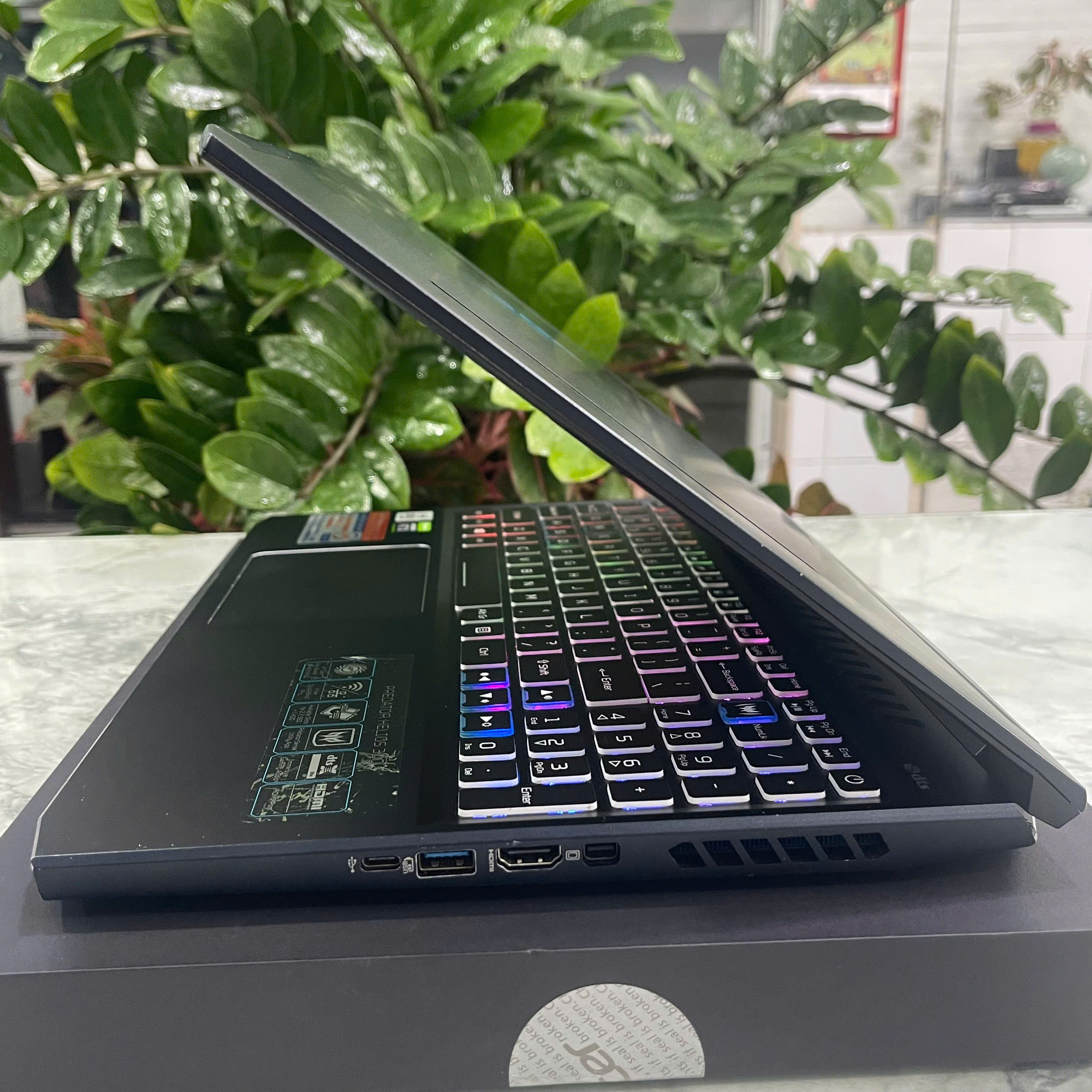 Acer Predator Helios 300 PH315-53-72XD Core I7-10750H Ram 16GB  Ssd 512GB NVIDIA  RTX 2060 6GB Màn hình 15'6 Inch Fhd IPS 144Hz