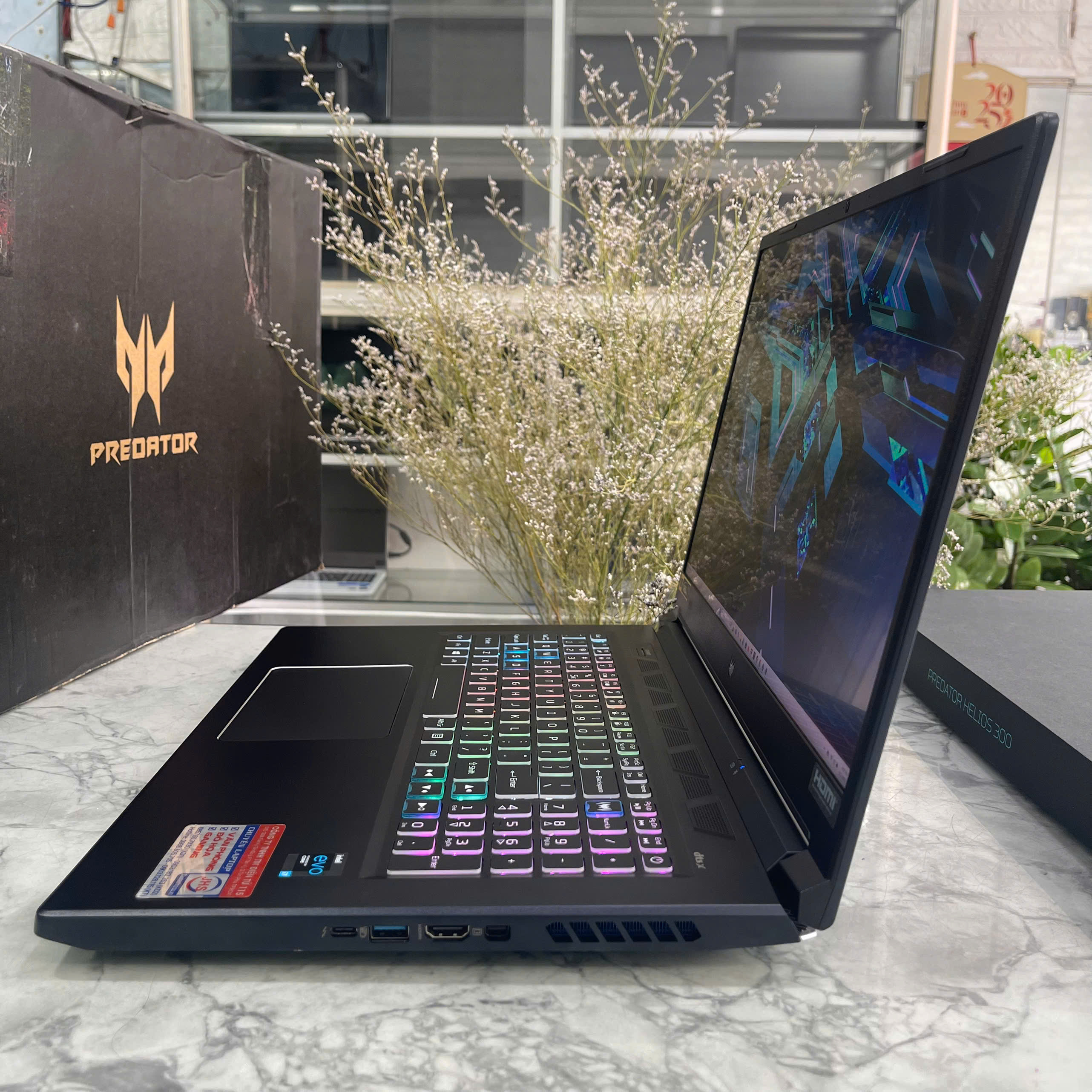   Acer Predator PH317-55 MÁY LIKENEW Core I7-11800H RAM 16GB  SSD 2.000 GB RTX 3070 8GB, Màn hình  17.3'' 2K 165Hz 