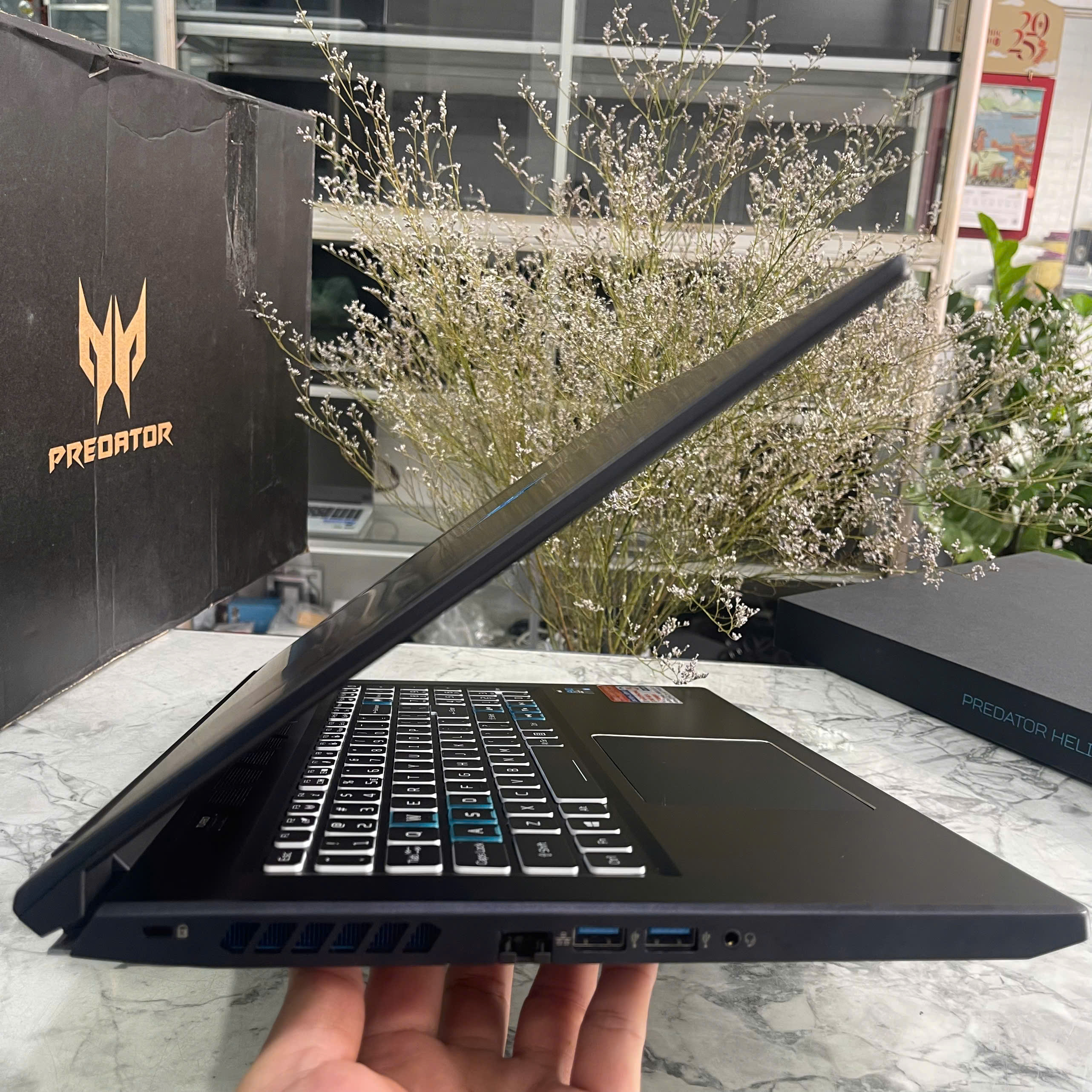   Acer Predator PH317-55 MÁY LIKENEW Core I7-11800H RAM 16GB  SSD 2.000 GB RTX 3070 8GB, Màn hình  17.3'' 2K 165Hz 