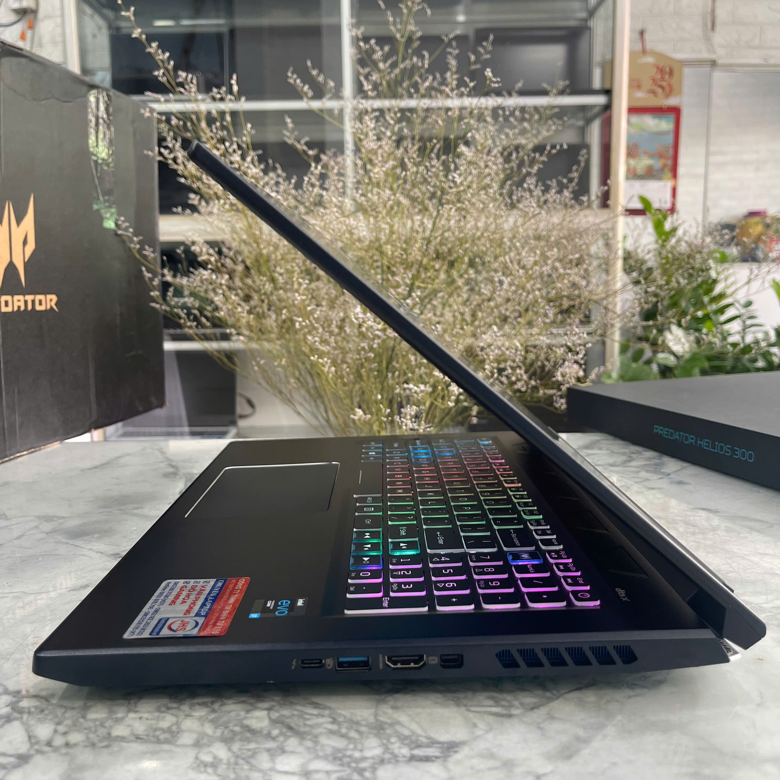   Acer Predator PH317-55 MÁY LIKENEW Core I7-11800H RAM 16GB  SSD 2.000 GB RTX 3070 8GB, Màn hình  17.3'' 2K 165Hz 