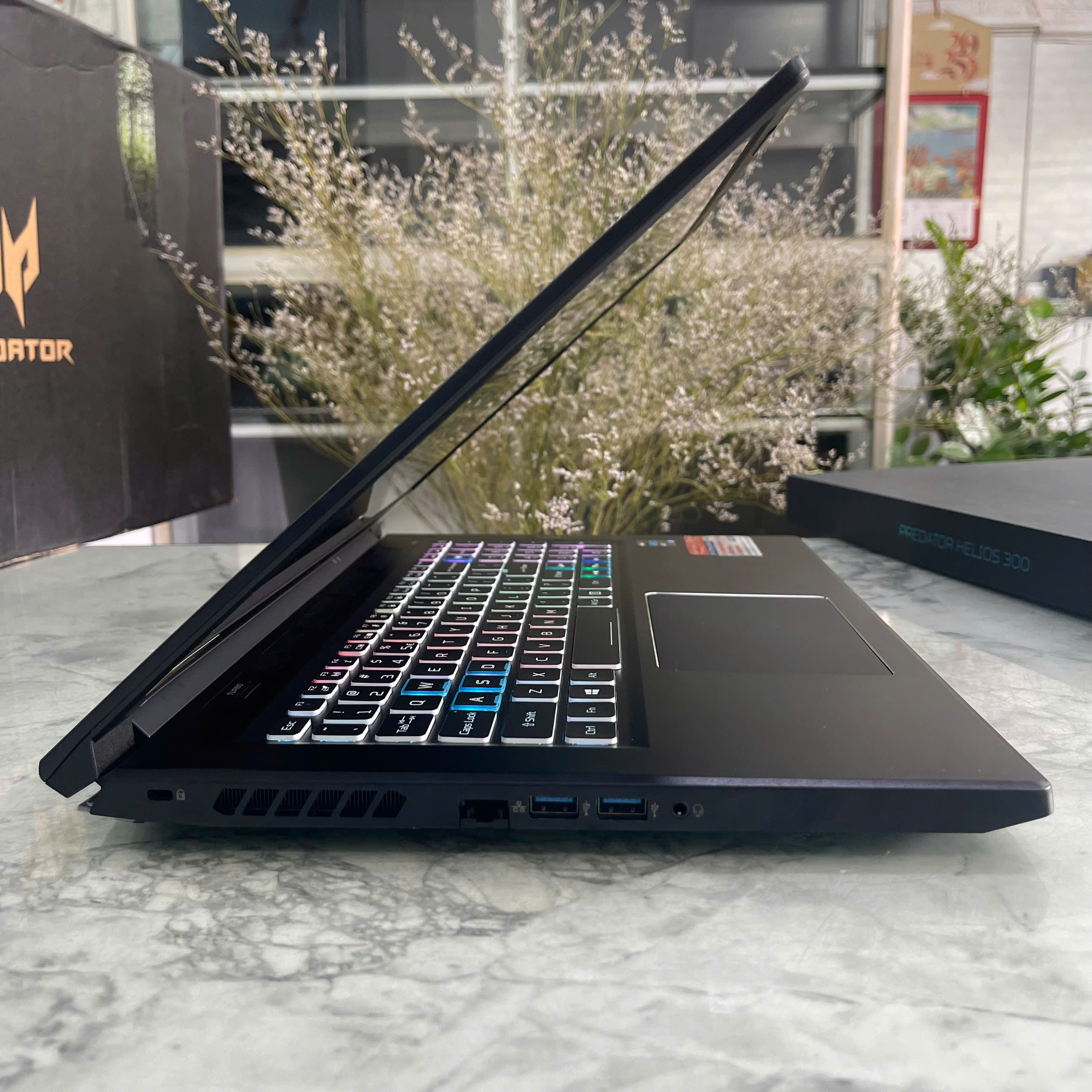   Acer Predator PH317-55 MÁY LIKENEW Core I7-11800H RAM 16GB  SSD 2.000 GB RTX 3070 8GB, Màn hình  17.3'' 2K 165Hz 