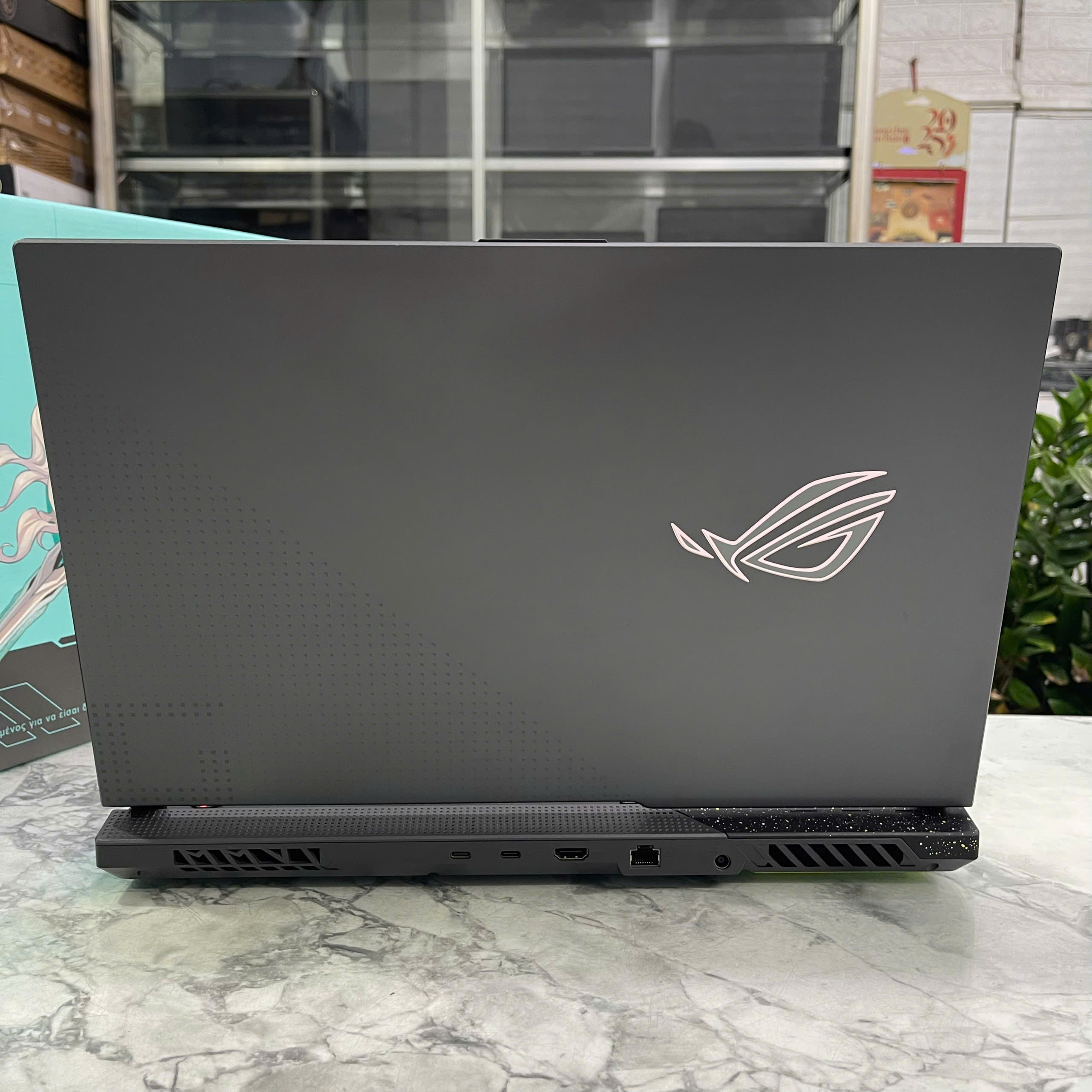 Asus ROG Strix G17 G713RW-LL157M Ryzen 7-6800H RAM 16GB SSD 1.000GB RTX™3070 Ti 8GB MÀN HÌNH : 17.3 Inch 2K 240Hz