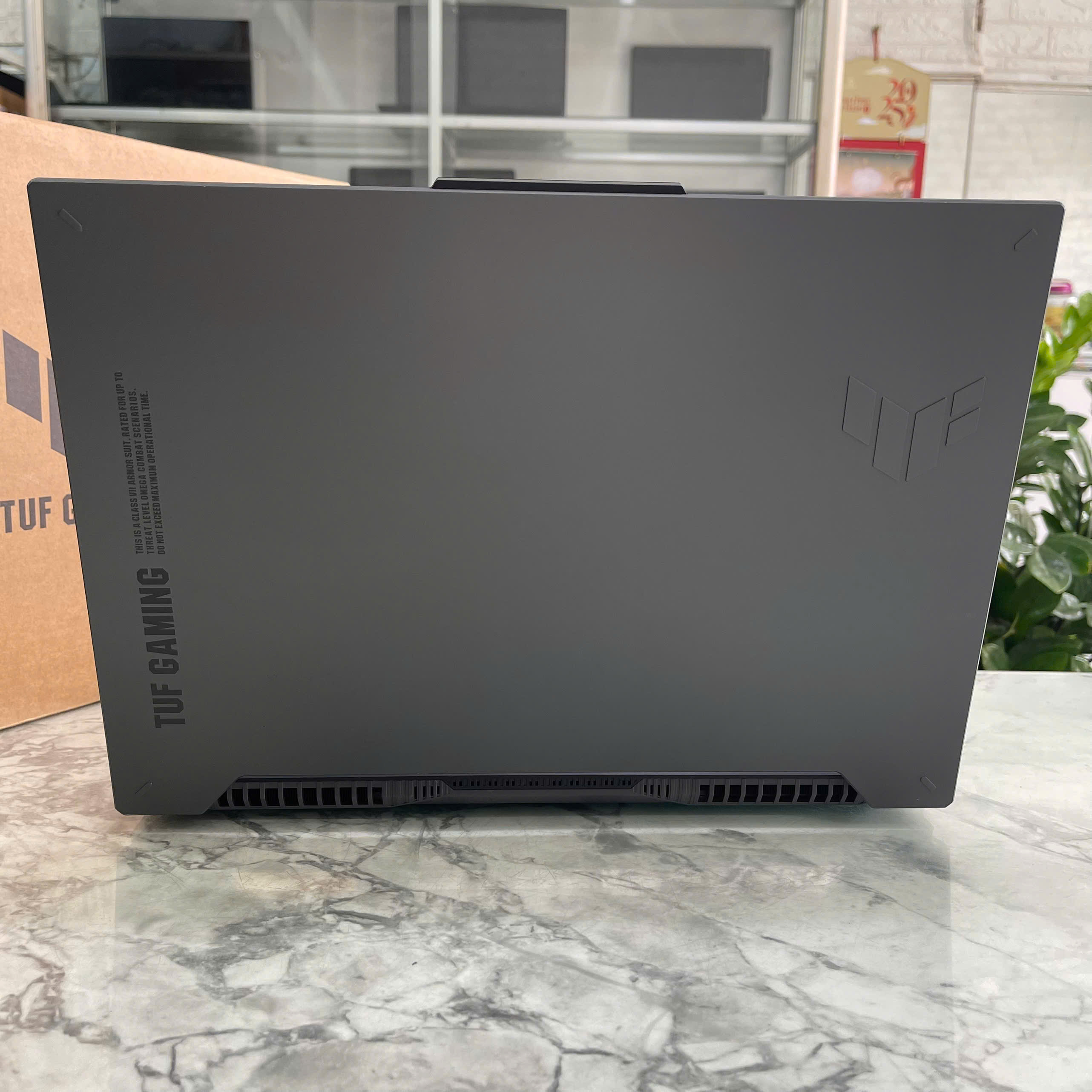  ASUS TUF A15 FA507NVR (Máy LikeNew-Full Box-Bảo Hành Hãng) RYZEN 7 7435HS  RAM 16GB SSD 512GB  RTX 4060 8GB MÀN HÌNH : 15.6 INCH FULLHD 144Hz